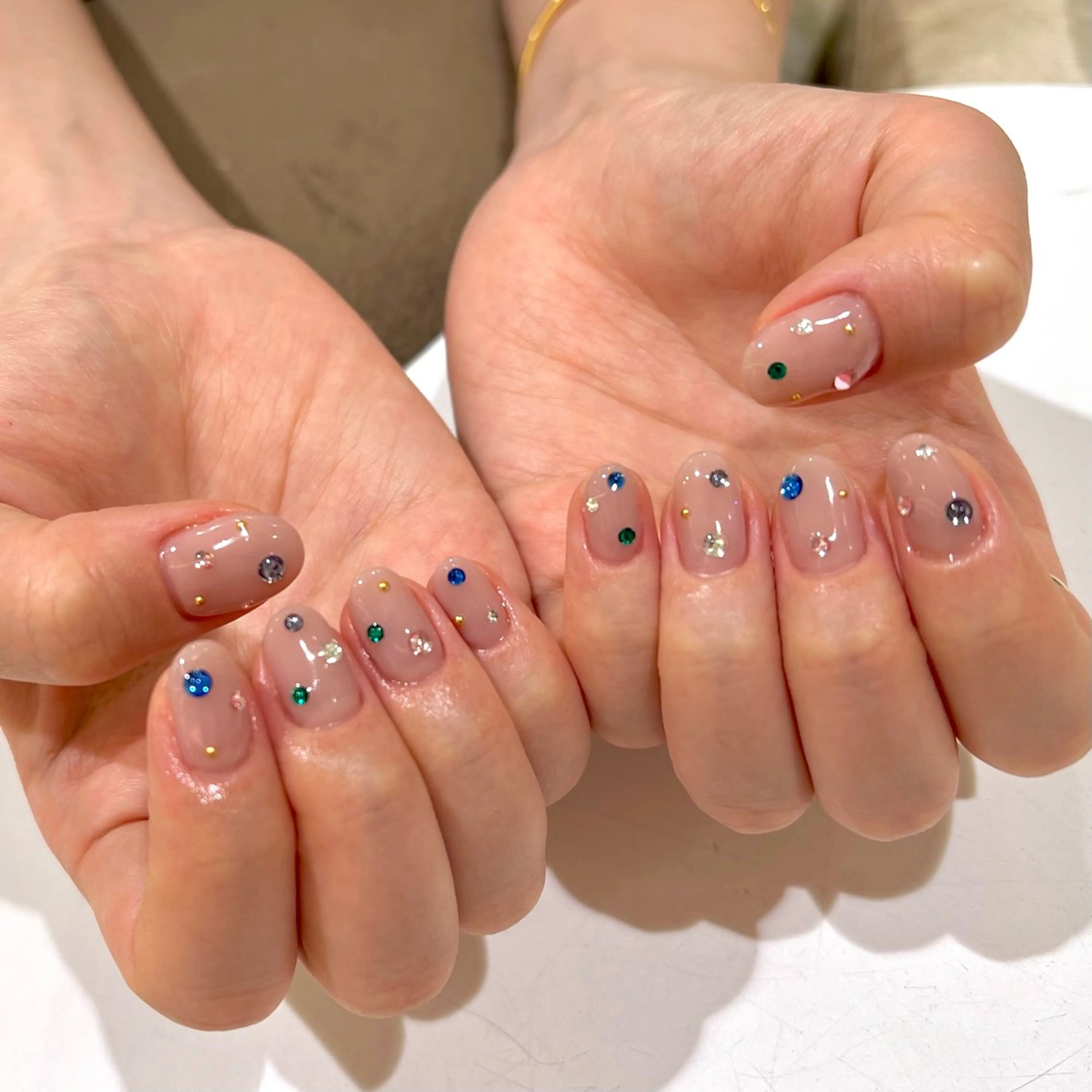 ネイル 持ち込み ハンドネイル 田中 夏海のネイルデザイン