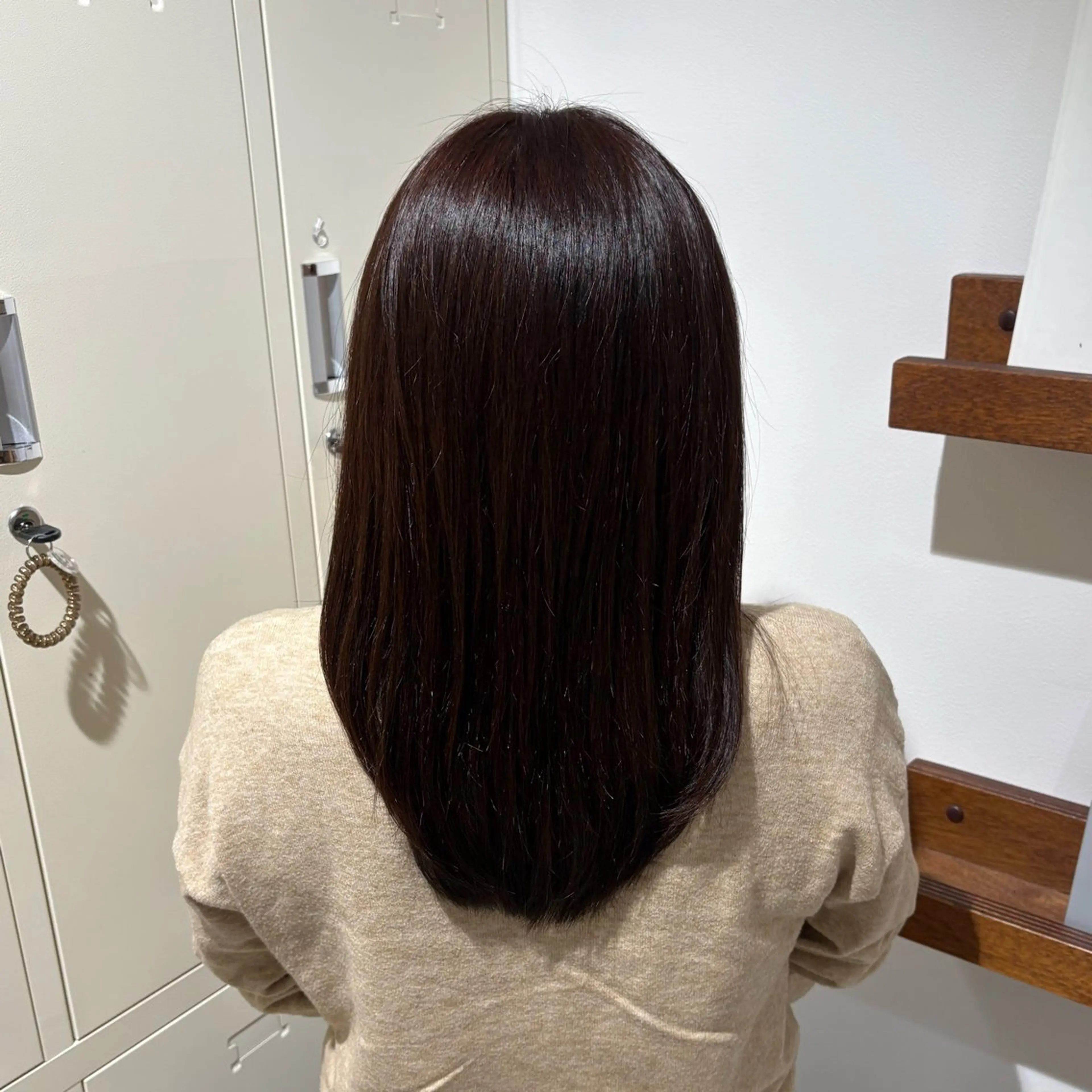 カラー 藤波 愛佳のヘアスタイル