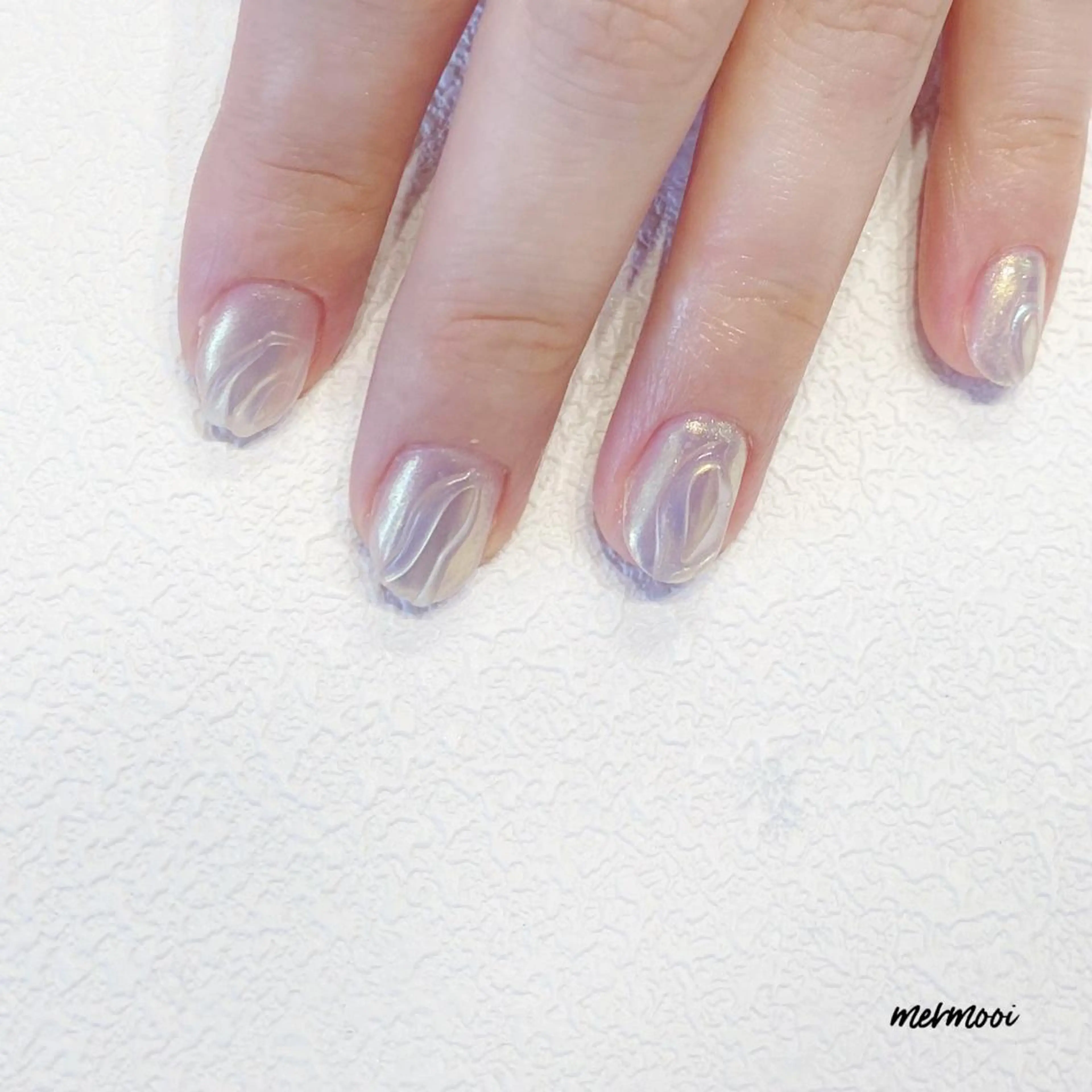 ネイル オーロラネイル クリアネイル ミラーネイル ニュアンスネイル ホワイト melumooi nailのネイルデザイン