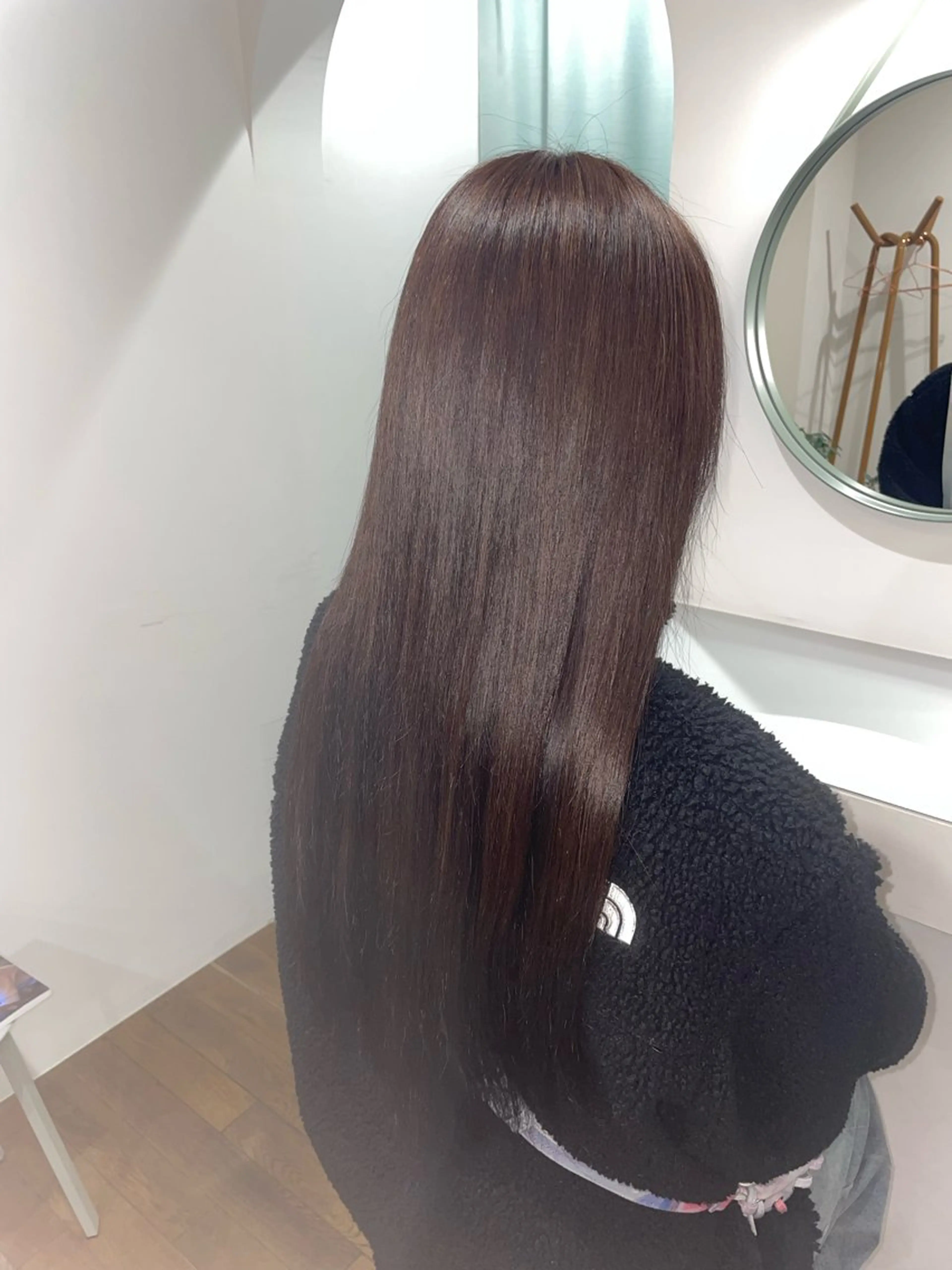 ロング ヘアカラー lutz／ MIONのヘアスタイル