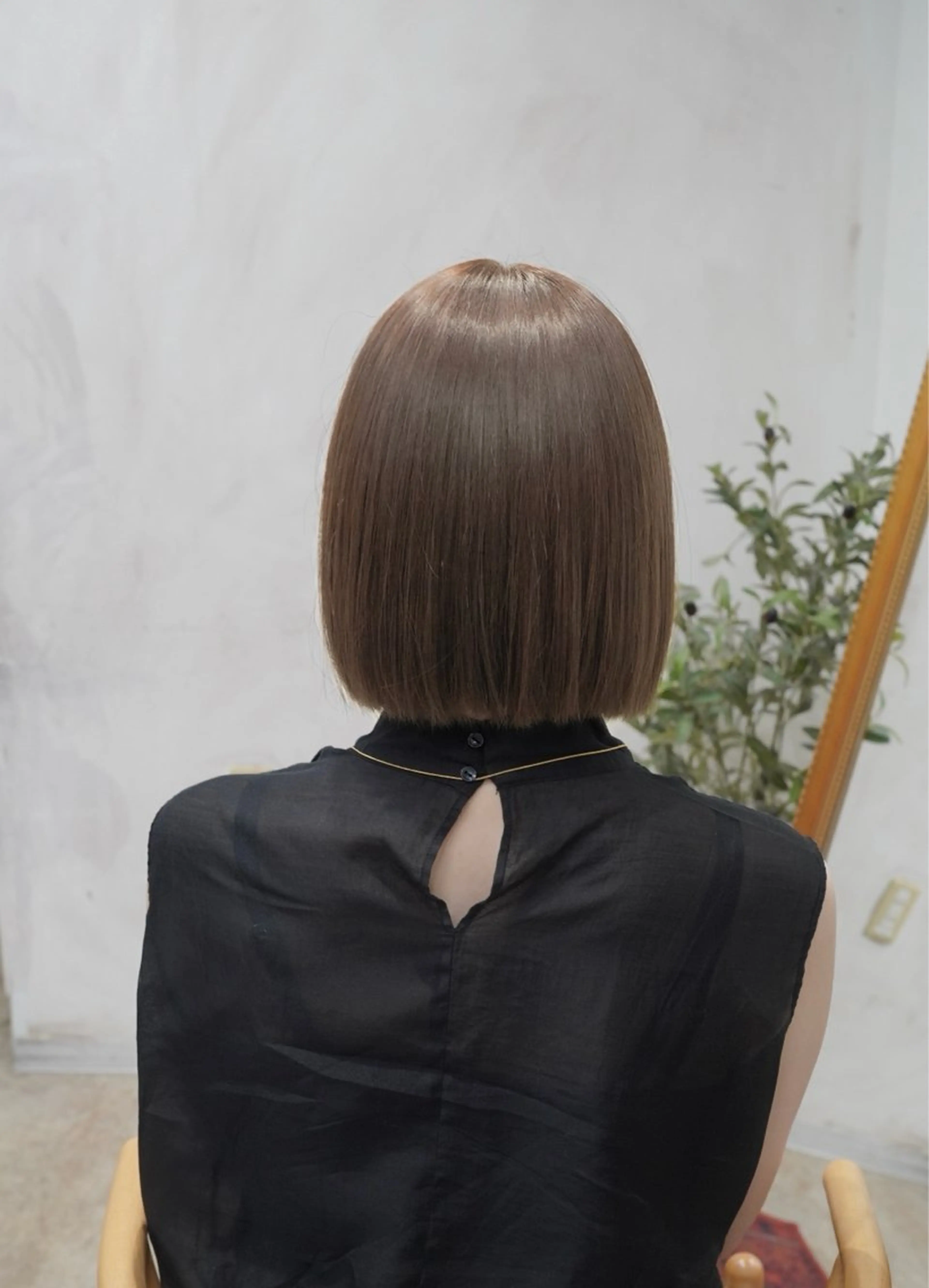 ミディアム 🪞透けヘア髪質改善 艶ベージュ/nagiのヘアスタイル