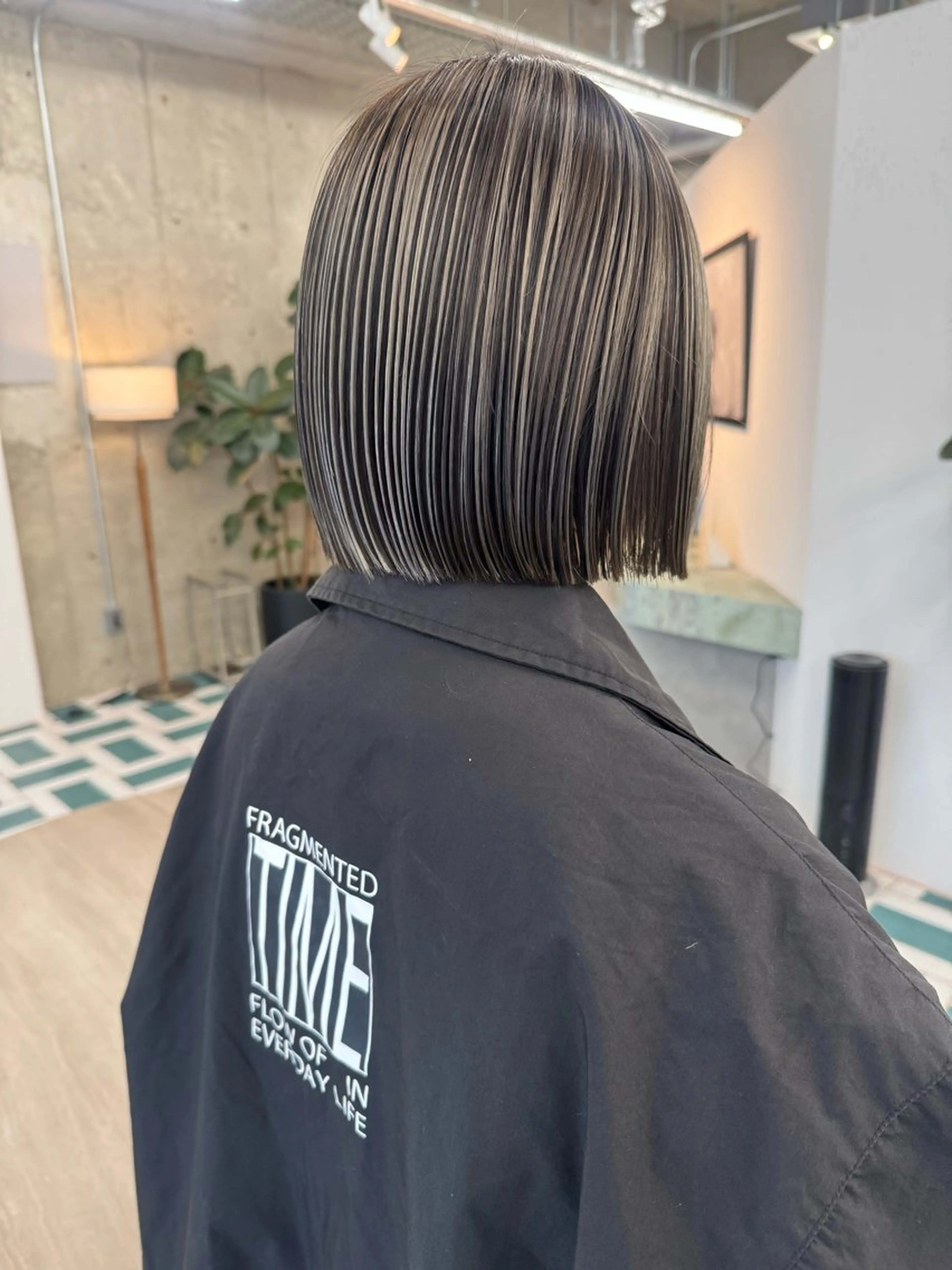 ショート カラー カット ヘアカラー トリートメント MIKU★デザイン/ 透明感カラー/ボブのヘアスタイル