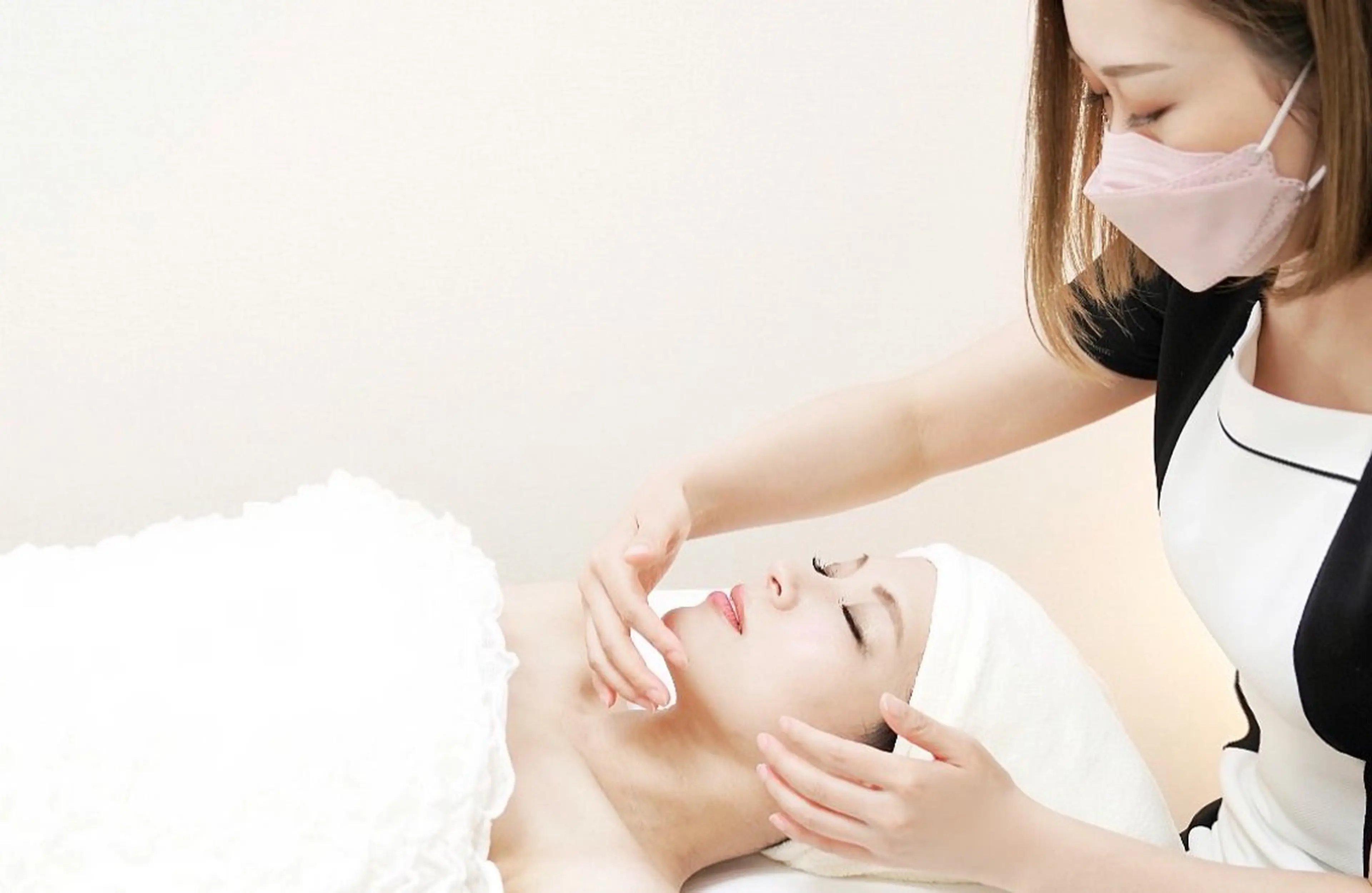 °＊黒ずみ・くすみ・しみが気になる方＊°美白ケアコース45分の写真