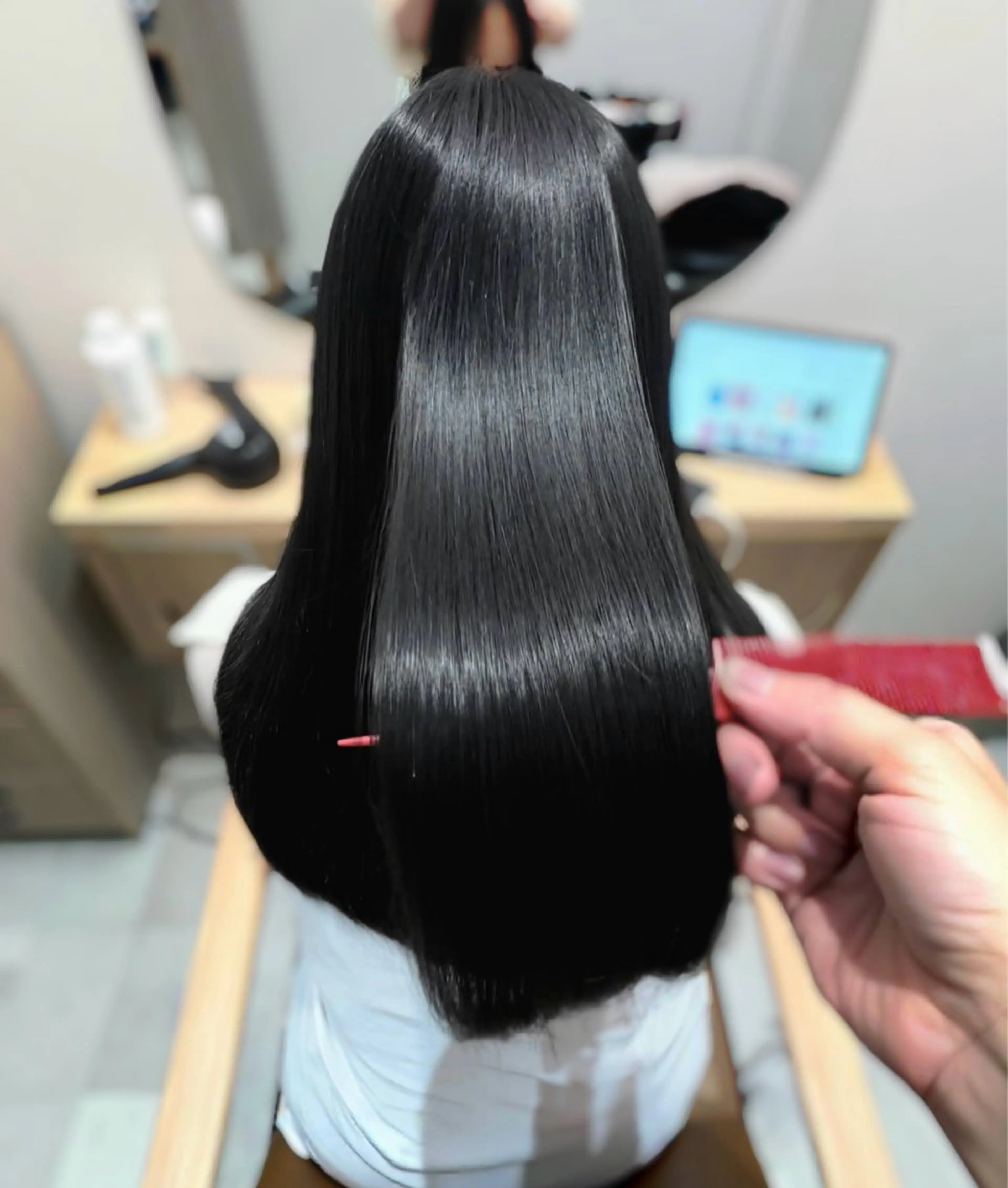 カット+ヒアルロン酸配合カラー+髪質改善トリートメント✨の写真