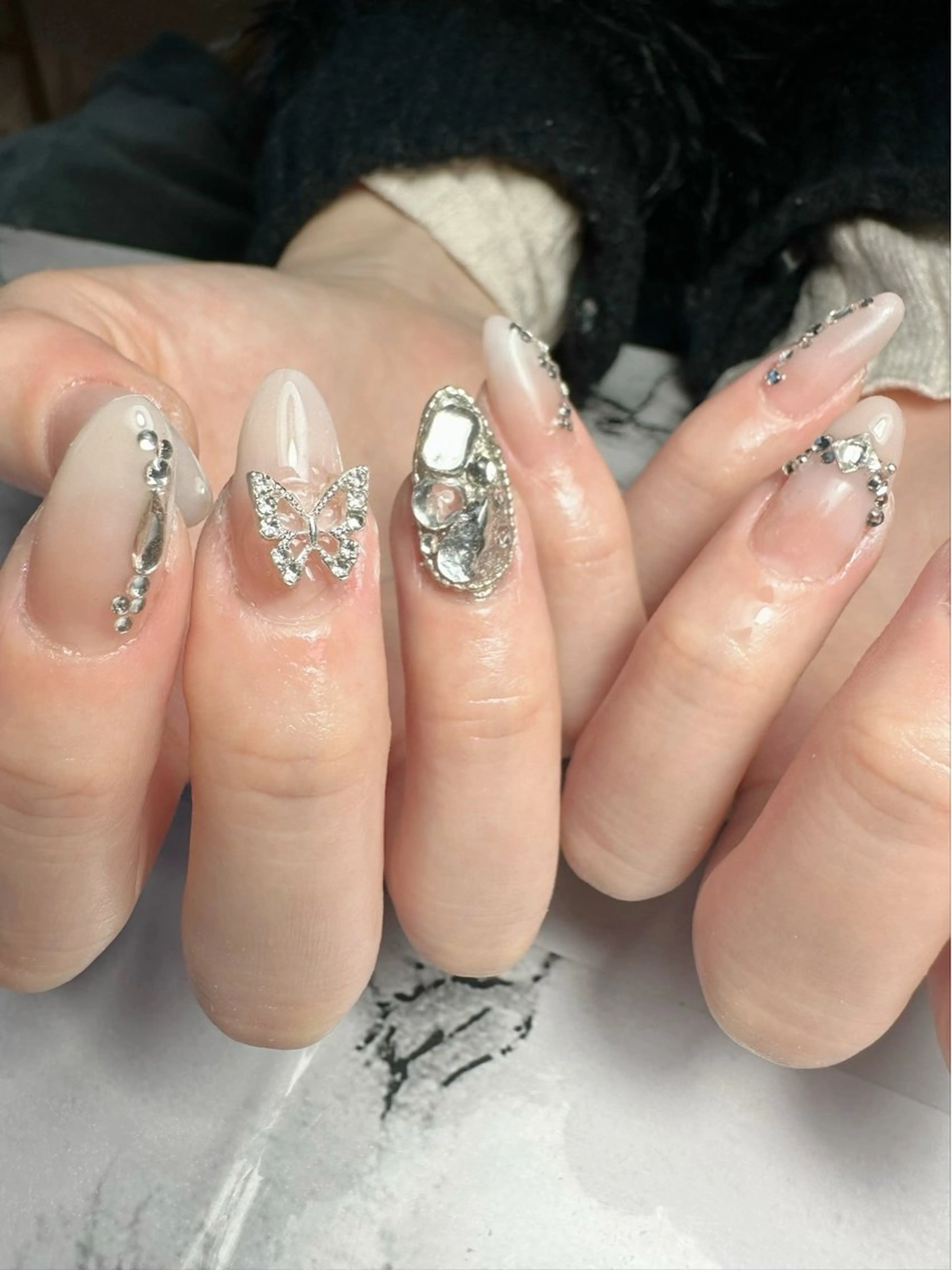 ネイル 新山 聖のネイルデザイン