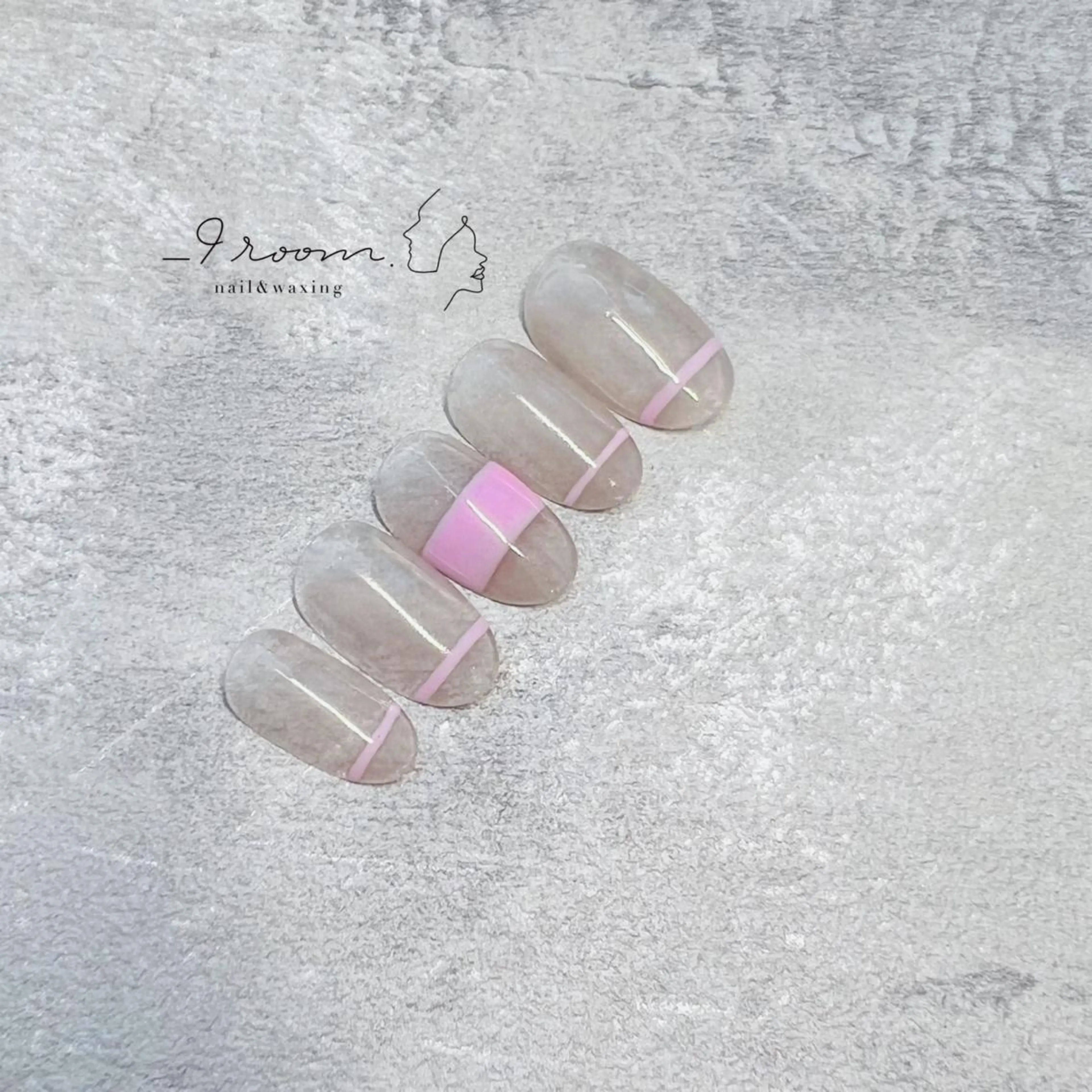 ネイル アートネイル ネイルチップ _9 room. Yoshimiのネイルデザイン