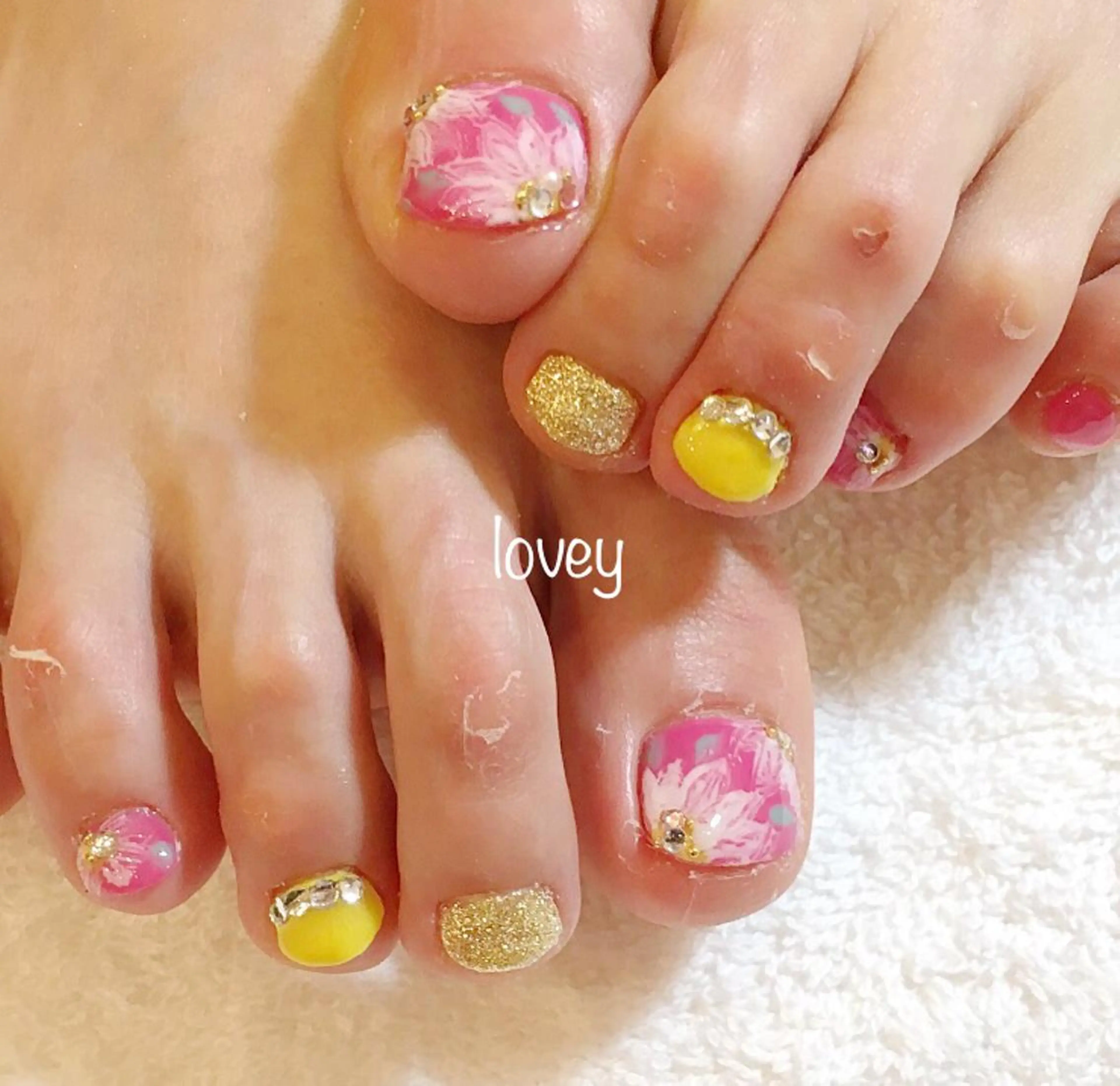 ネイル プライベートサロン loveyのネイルデザイン