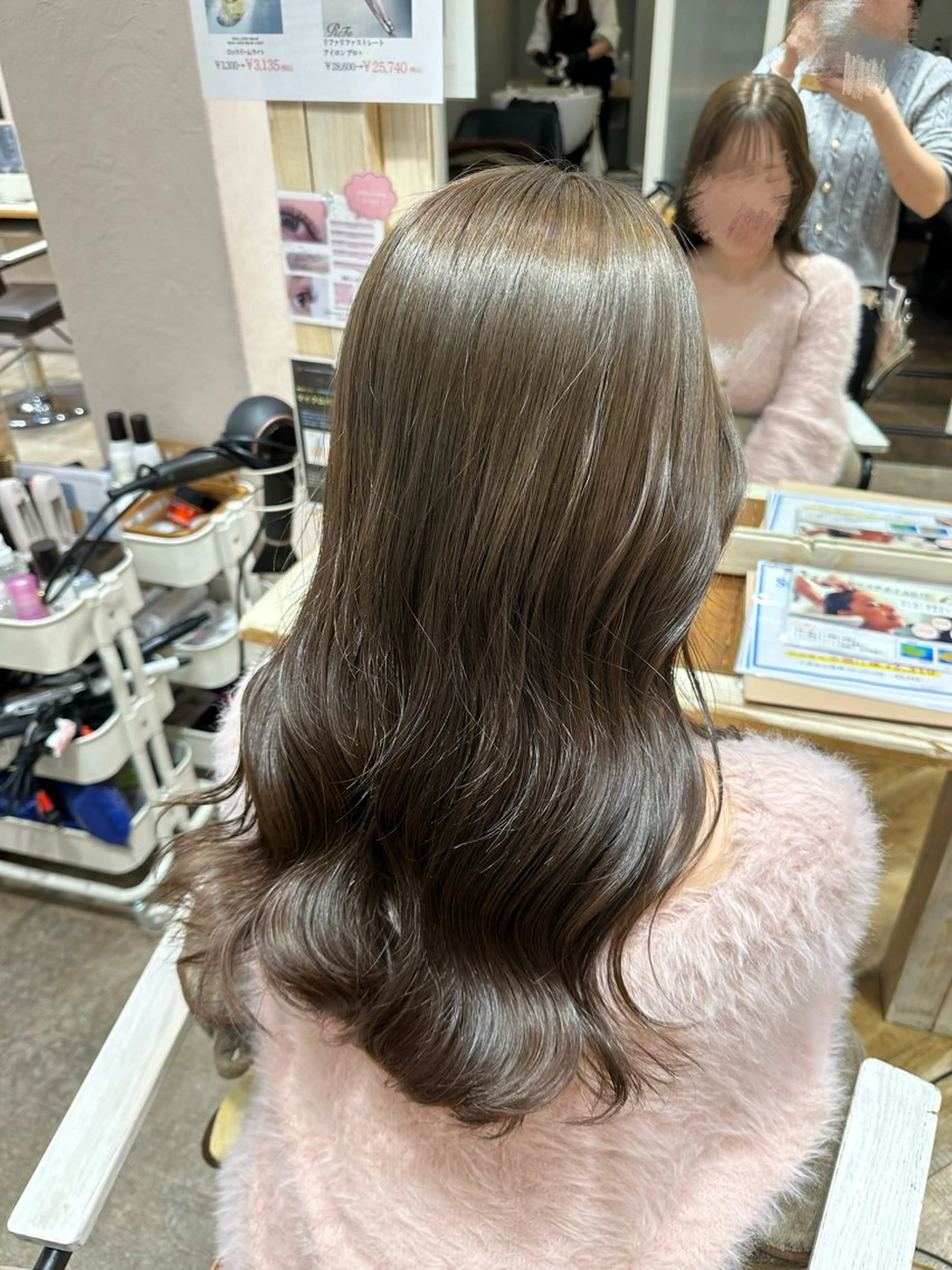 カラー ベージュカラー オリーブベージュ ヘアカラー 東浦　髪質改善カラー 透明感カラーのヘアスタイル