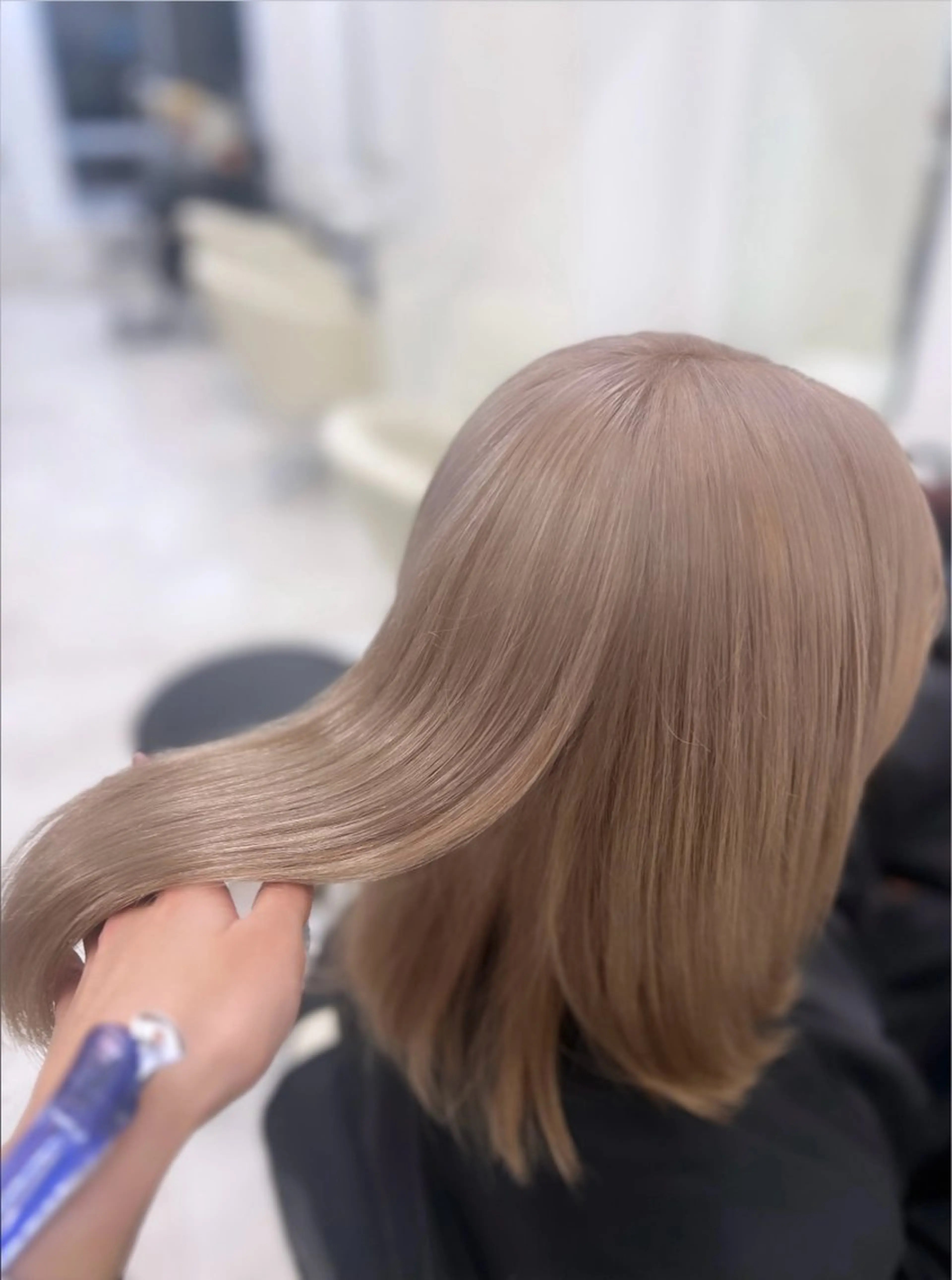 ミディアム カラー リコ ハッシュカット 韓国レイヤーのヘアスタイル