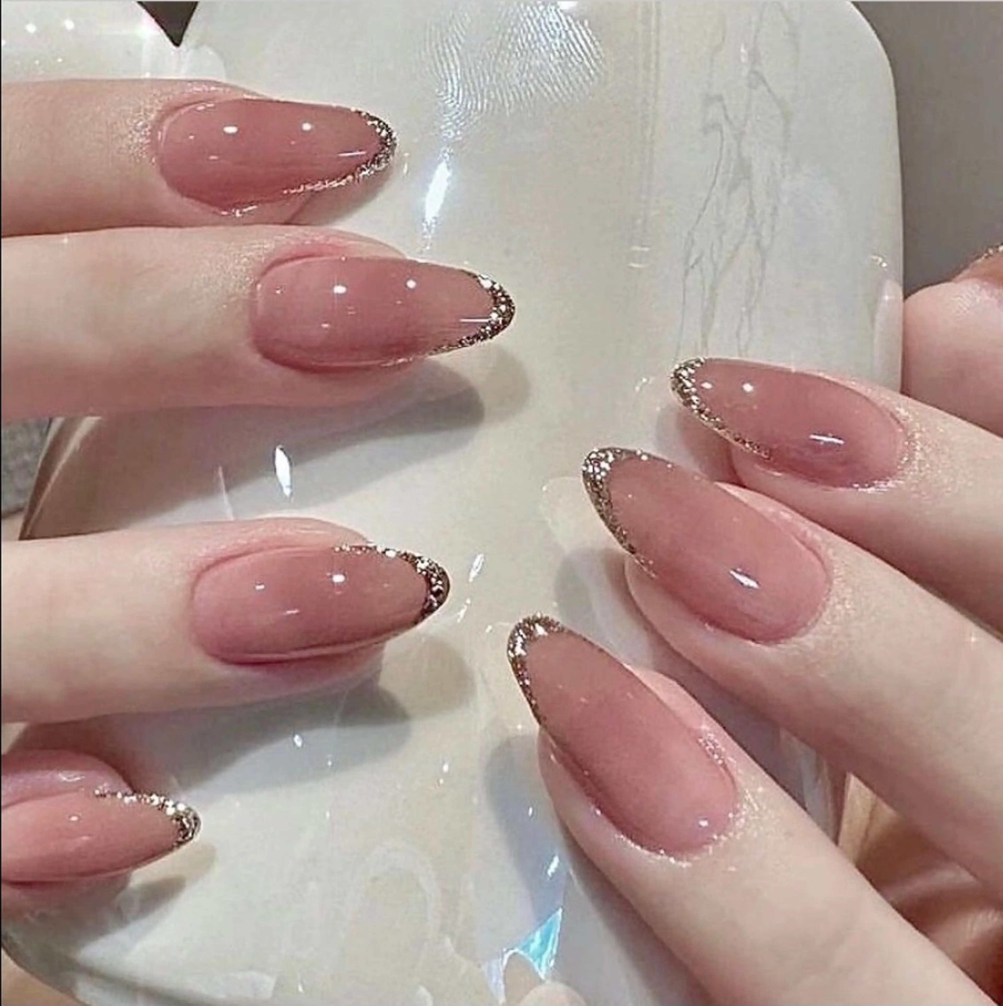 ネイル オーロラネイル フットネイル フレンチネイル ジェルネイル 氷ネイル・うるうるネイル 長いだし/スカルプ/ パラシェルN.oneのネイルデザイン