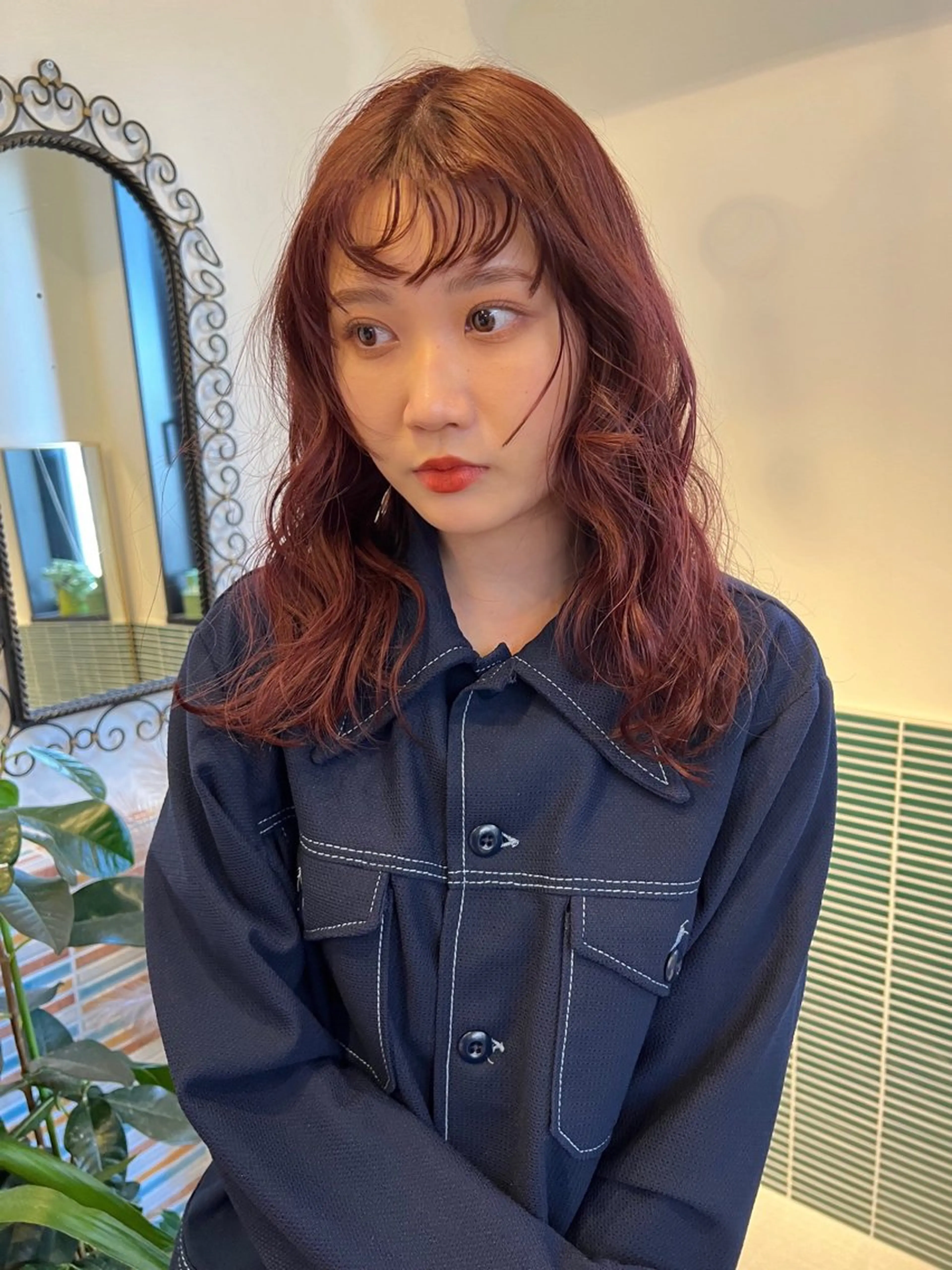 ロング ピンクブラウン カット ヘアカラー ミルクティーベージュ outaのヘアスタイル