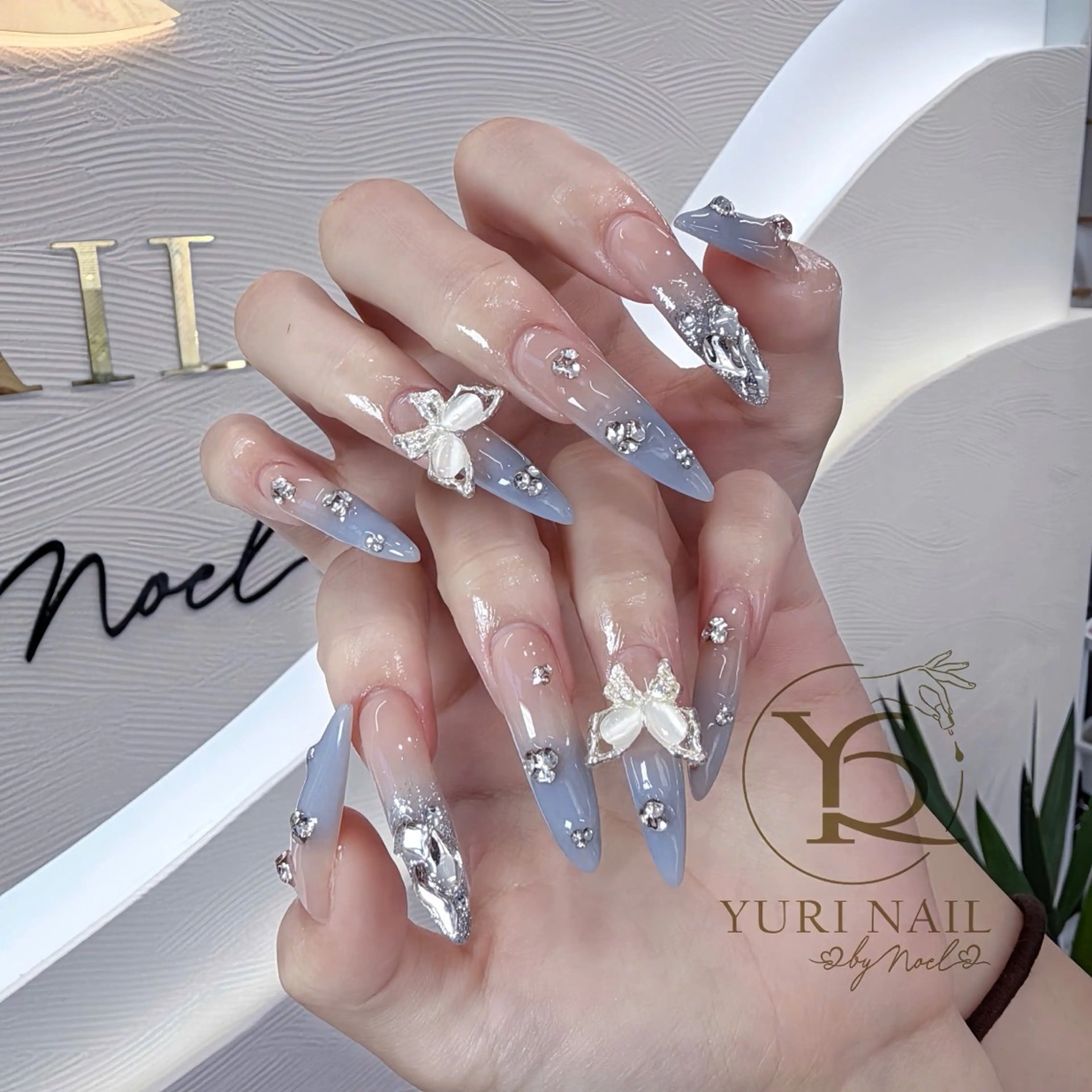 ネイル チークネイル フットネイル フレンチネイル グラデーション キラキラネイル ハンドネイル フットネイル ハンドケア YURI Nail Funabashiのネイルデザイン