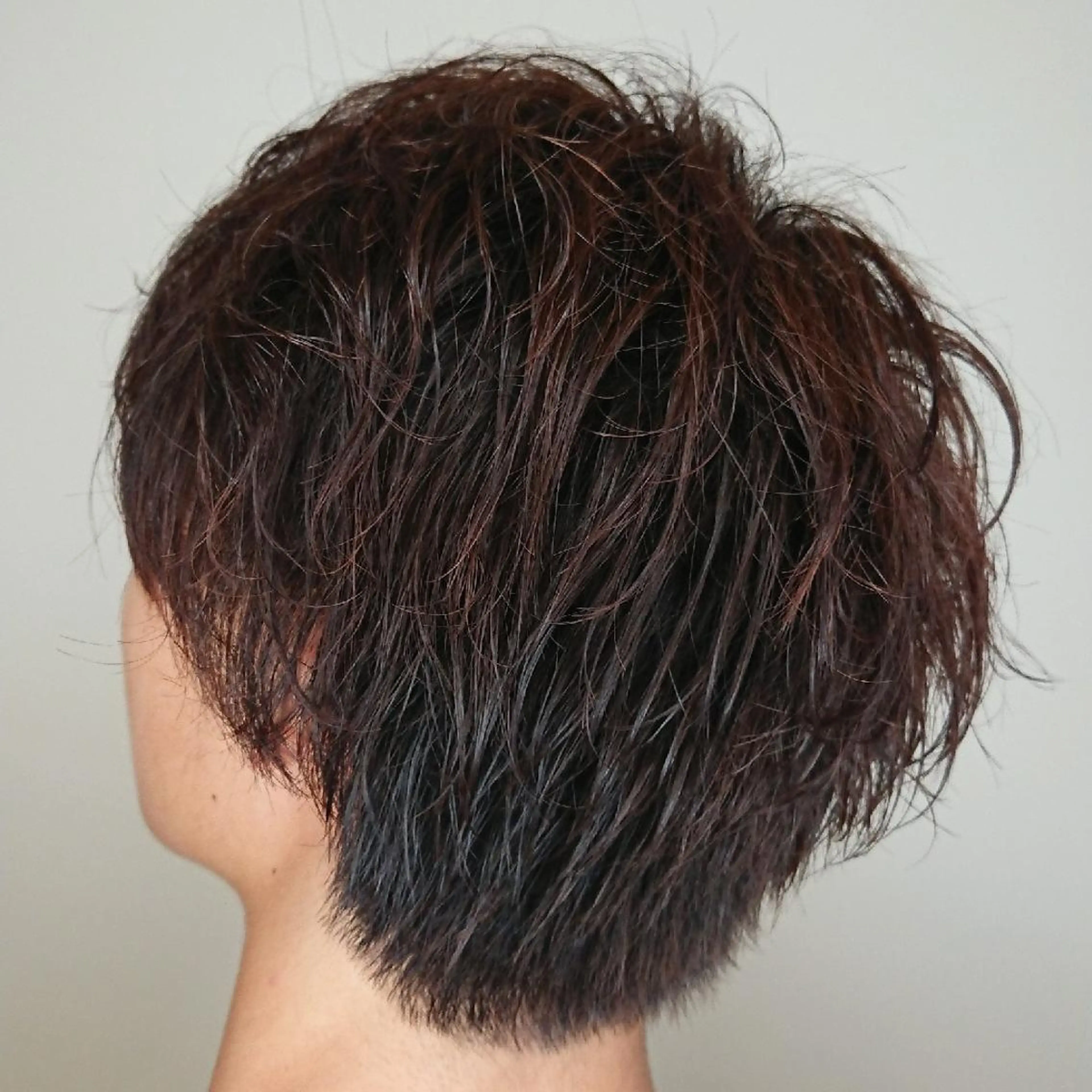 メンズ パーマ アップバング メンズブリーチ マッシュ メンズパーマ スパイラルパーマ ブリーチ/ヘアケア/ 艶髪/イギチハルのヘアスタイル