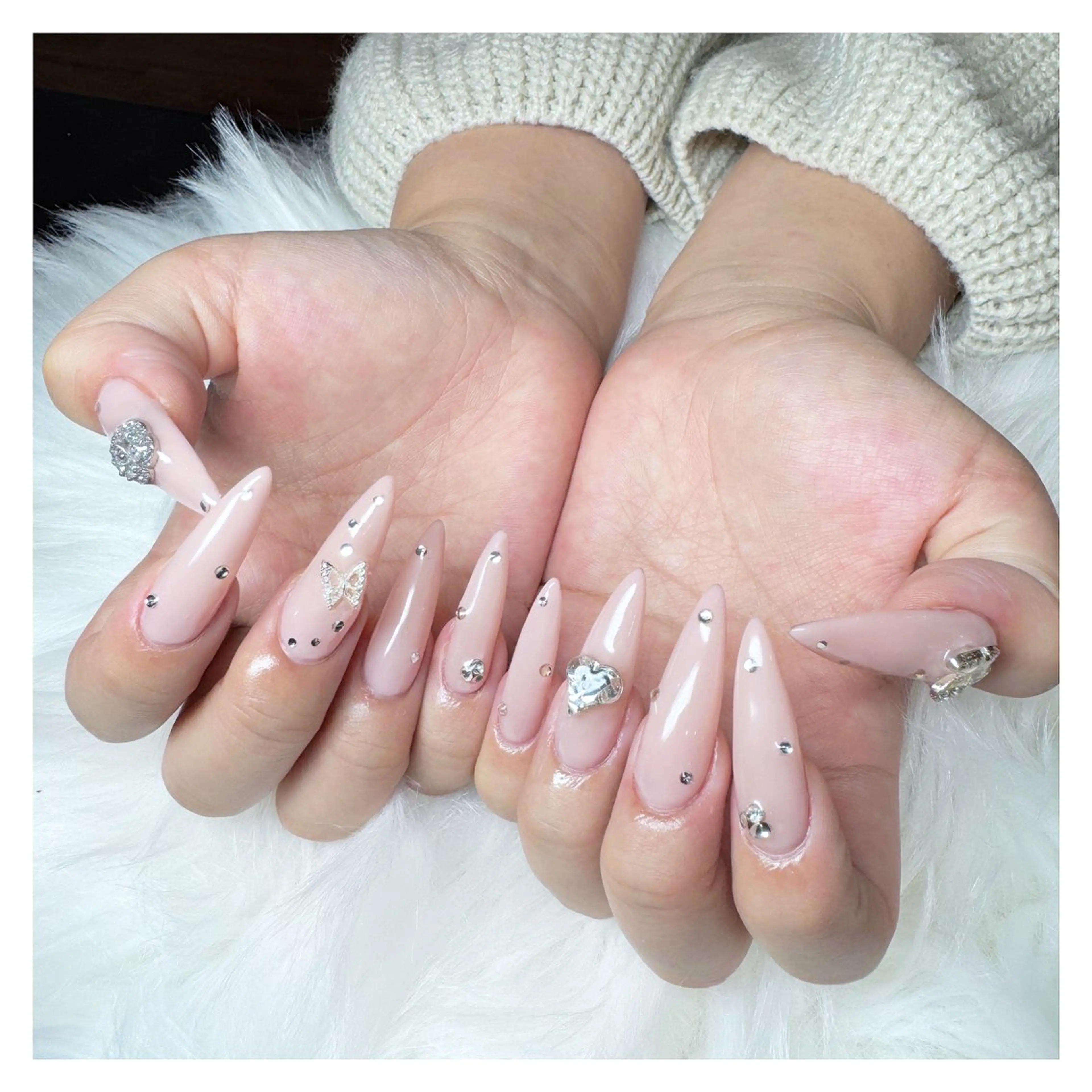 平日限定🍓チップ長さ出し付き‼️持ち込み90分アート‼️オフ込🉑ご新規様以外は➕500円の写真