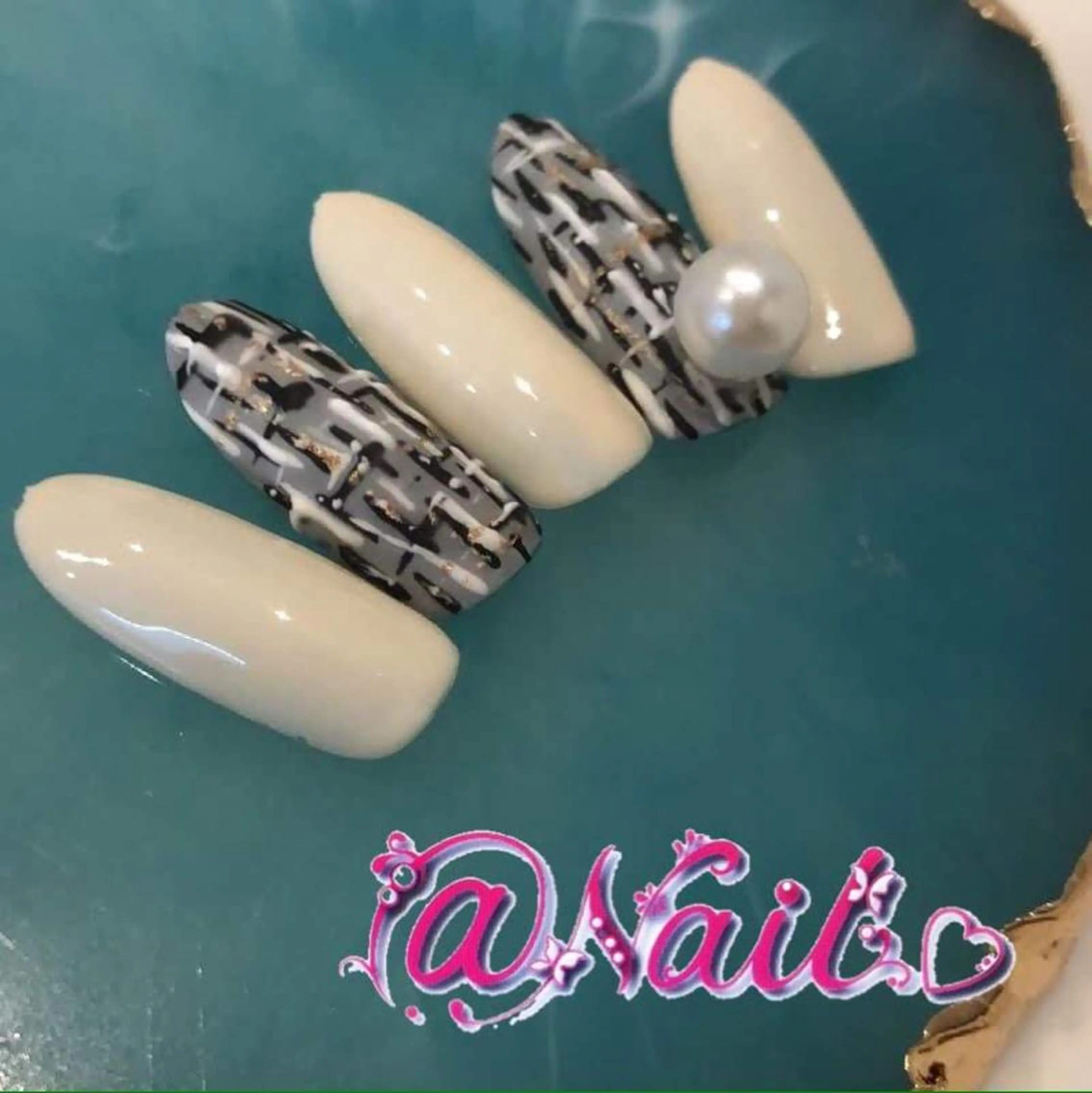 ネイル ネイルチップ 小尾 栞のネイルデザイン