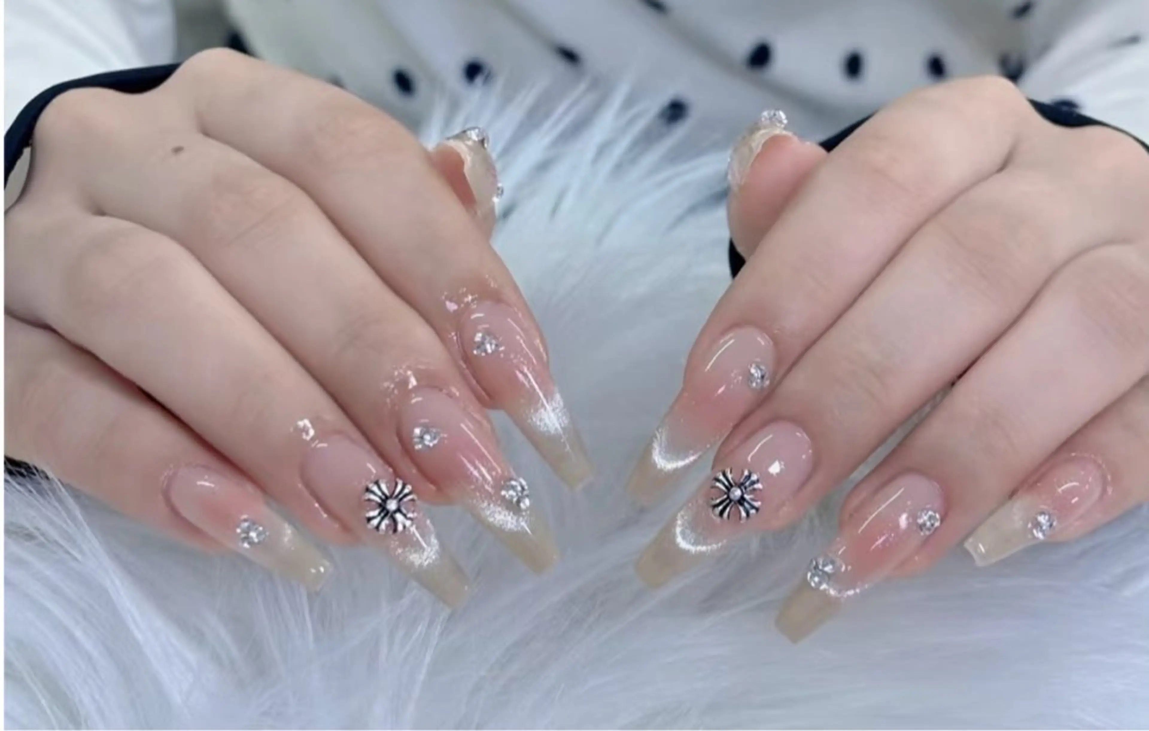 ネイル アートネイル べっ甲ネイル チークネイル 桜ネイル 成人式 ハンドネイル ハンドケア For you. Nail Salonのネイルデザイン