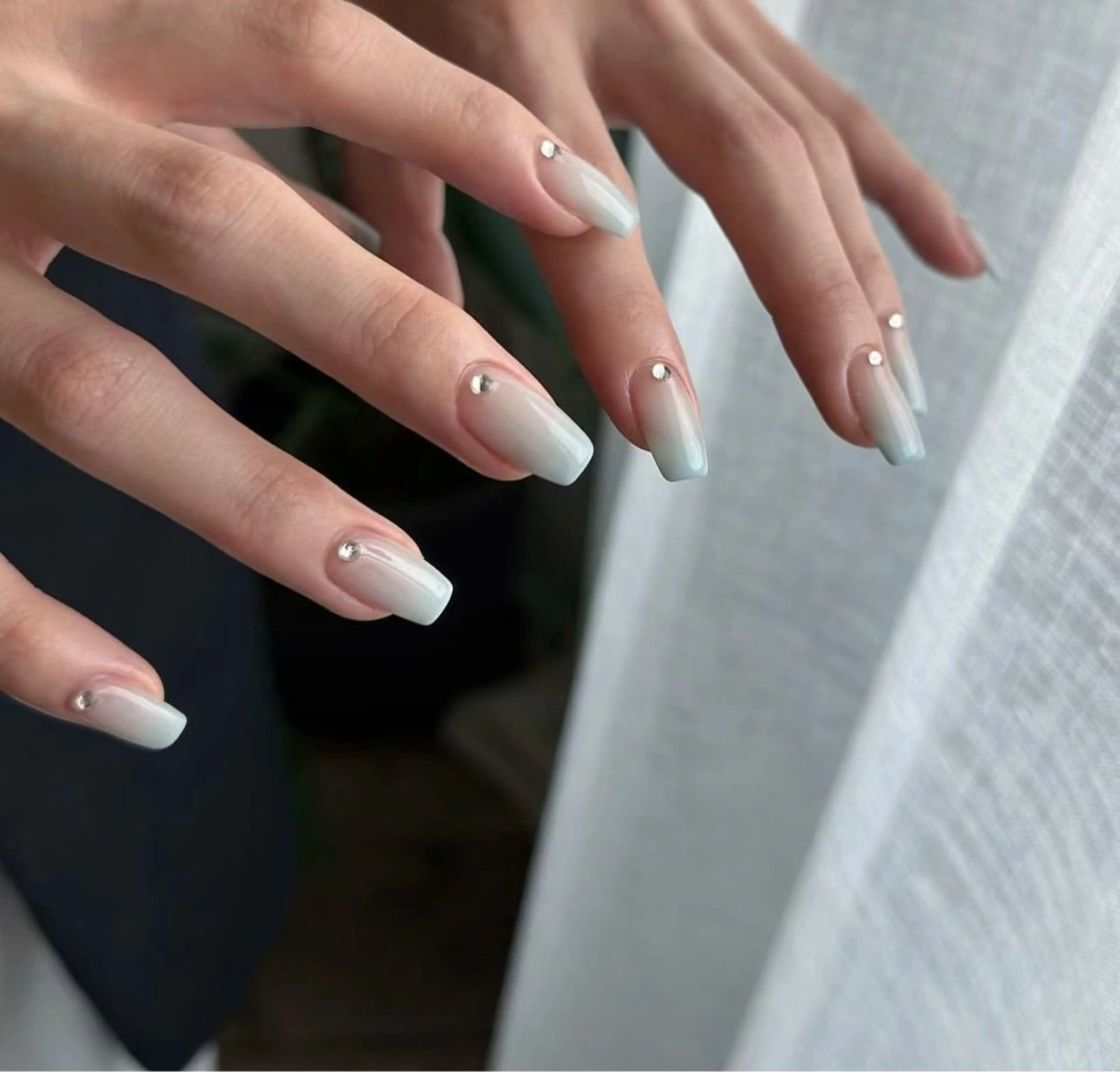 【HAND】カラーグラデーションの写真