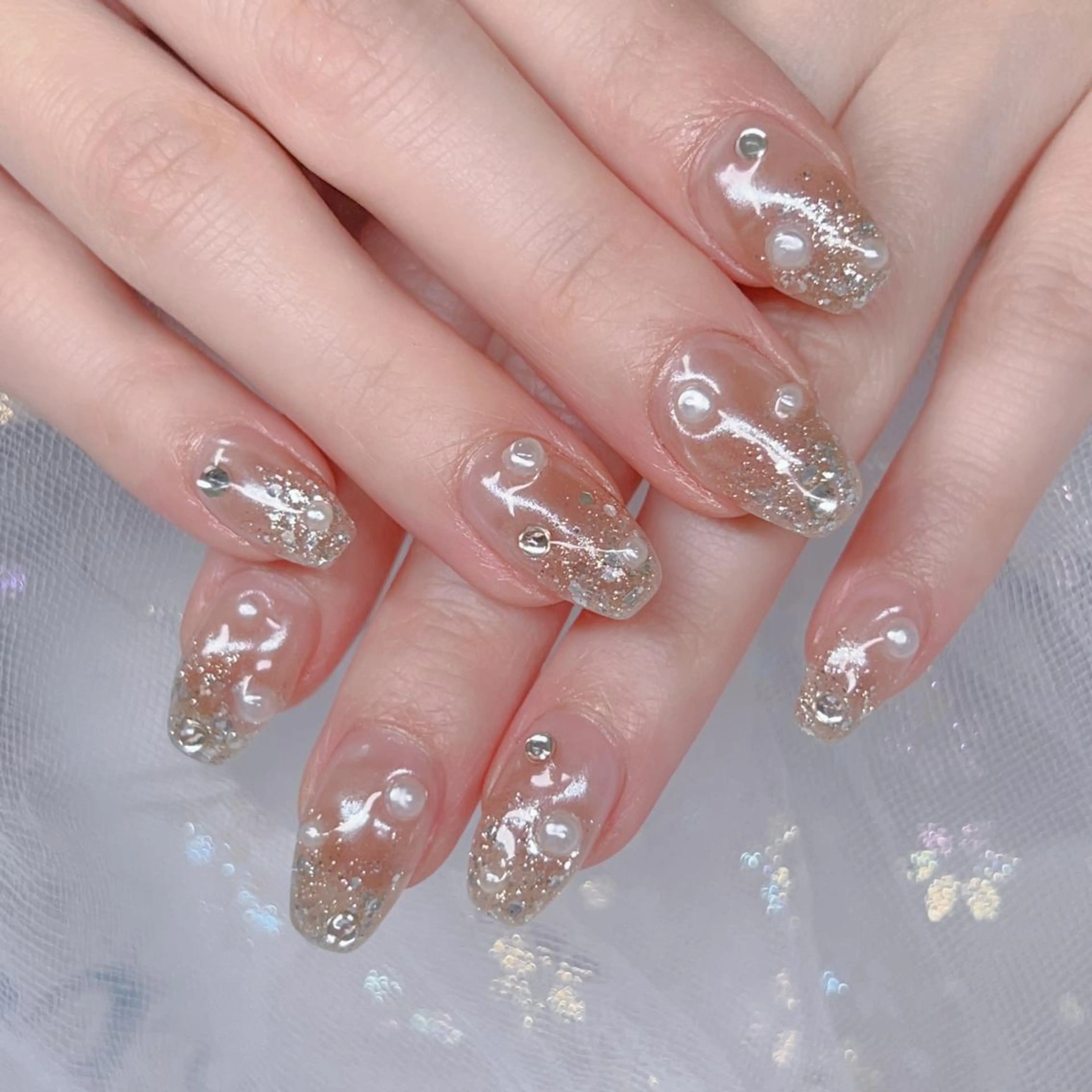 ミディアム ハンドネイル ハンドケア ハク キのネイルデザイン