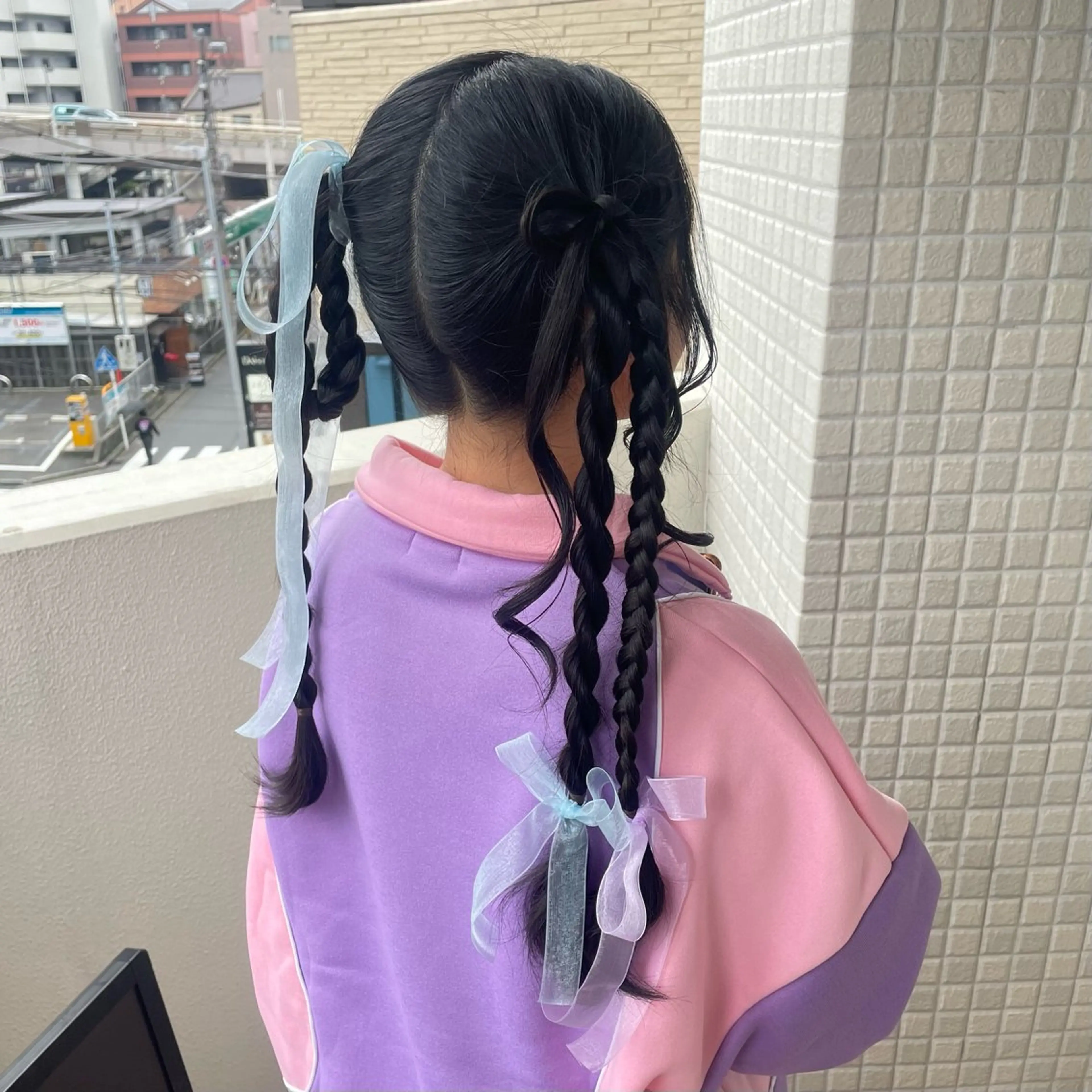 ヘアアレンジ 三つ編み 王道お呼ばれヘア🎀 美髪カラー✨airiのヘアスタイル