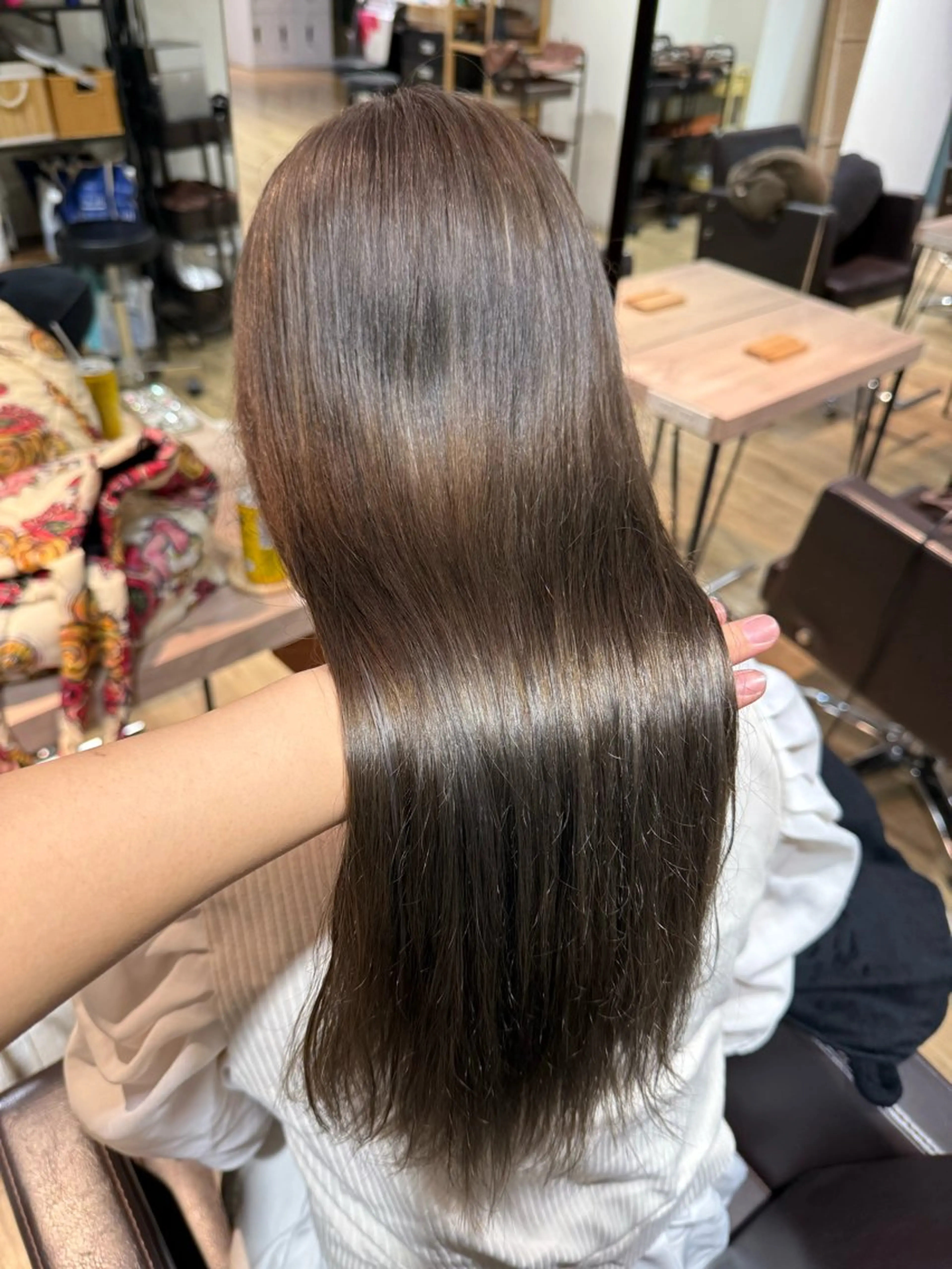 ロング ヘアカラー 川畑 心子のヘアスタイル