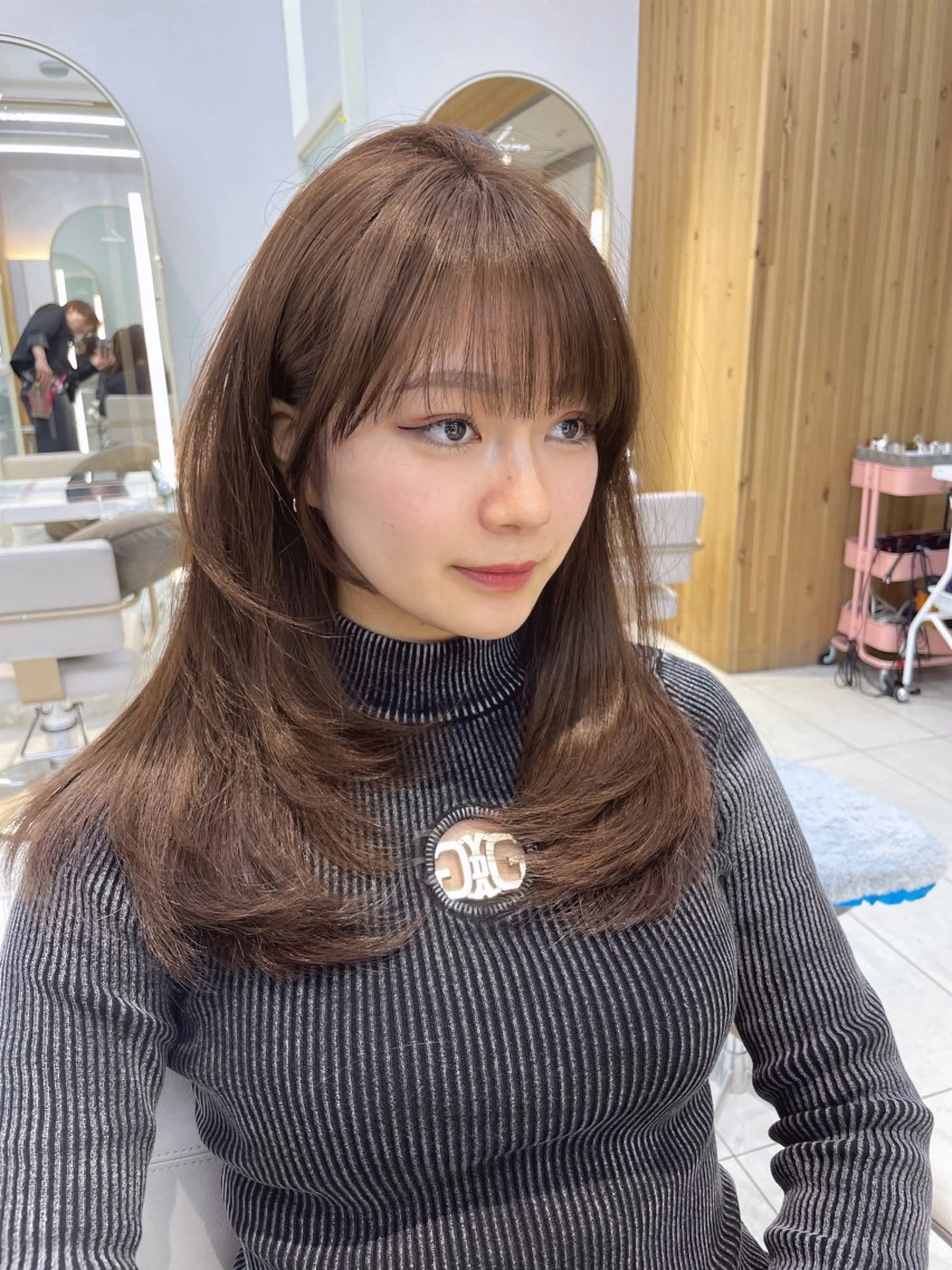 セミロング レイヤー/顔周り /透明感/TAKUのヘアスタイル