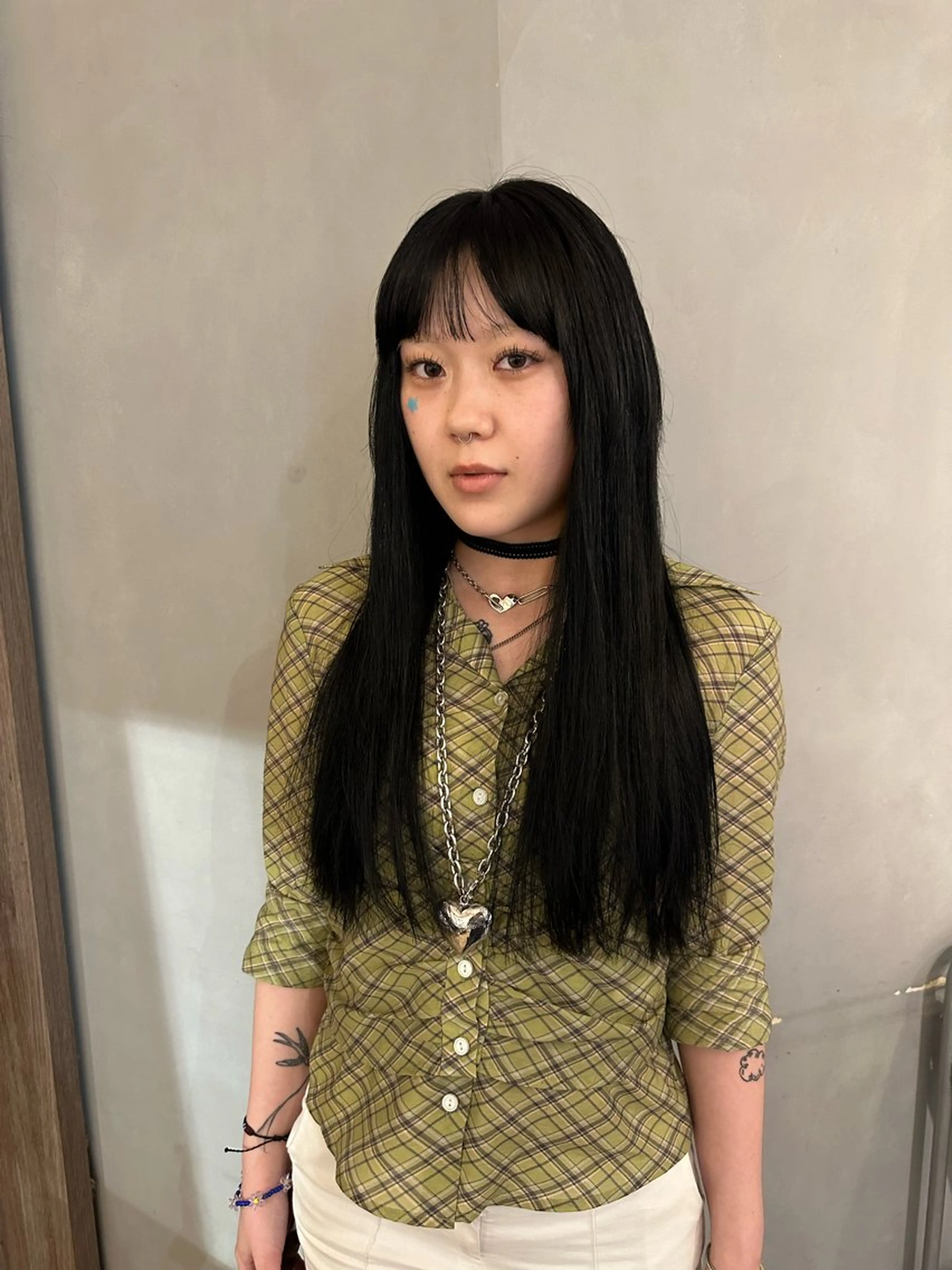 ロング カラー カット エクステ 美髪・シールエクステ ホソタニリョウコのヘアスタイル