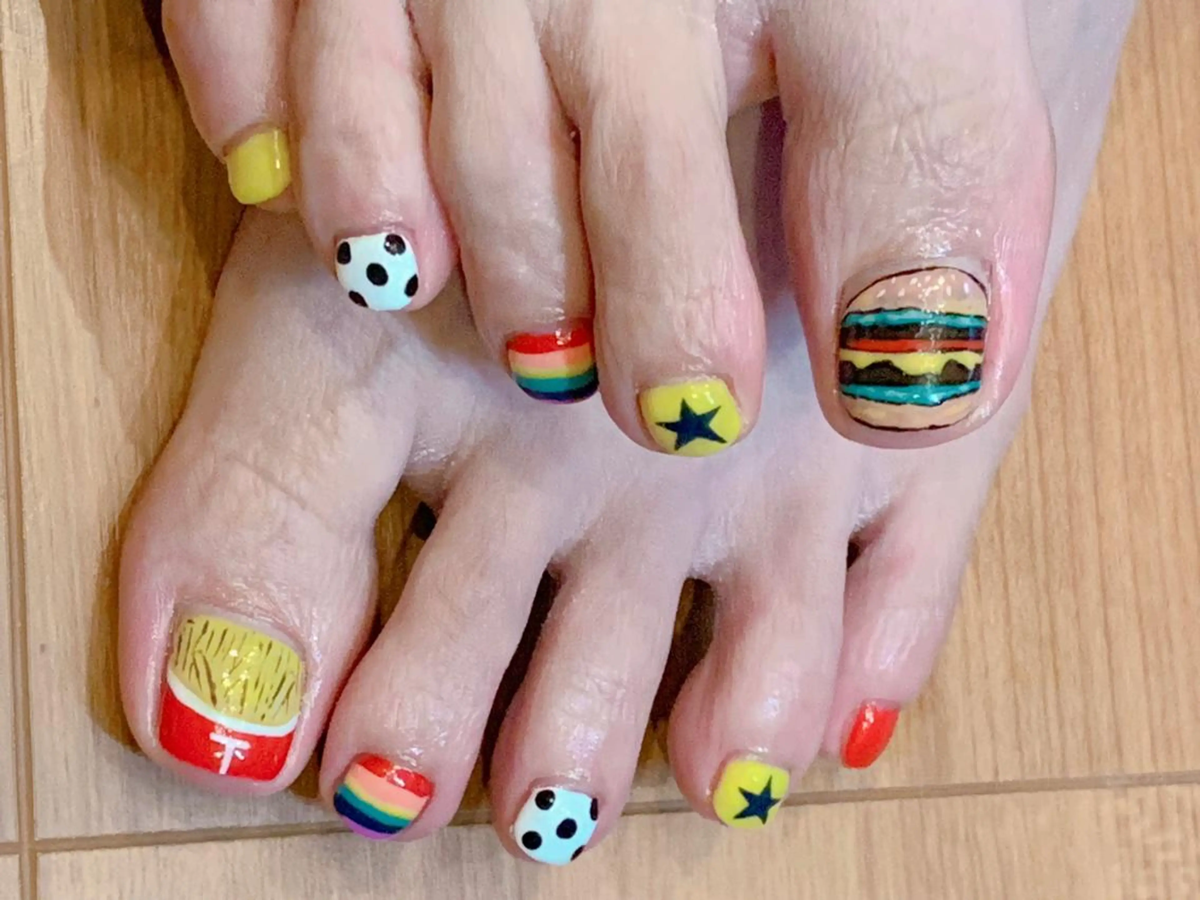 ショート ネイル フットネイル フットネイル NAIL__ KOKOのネイルデザイン