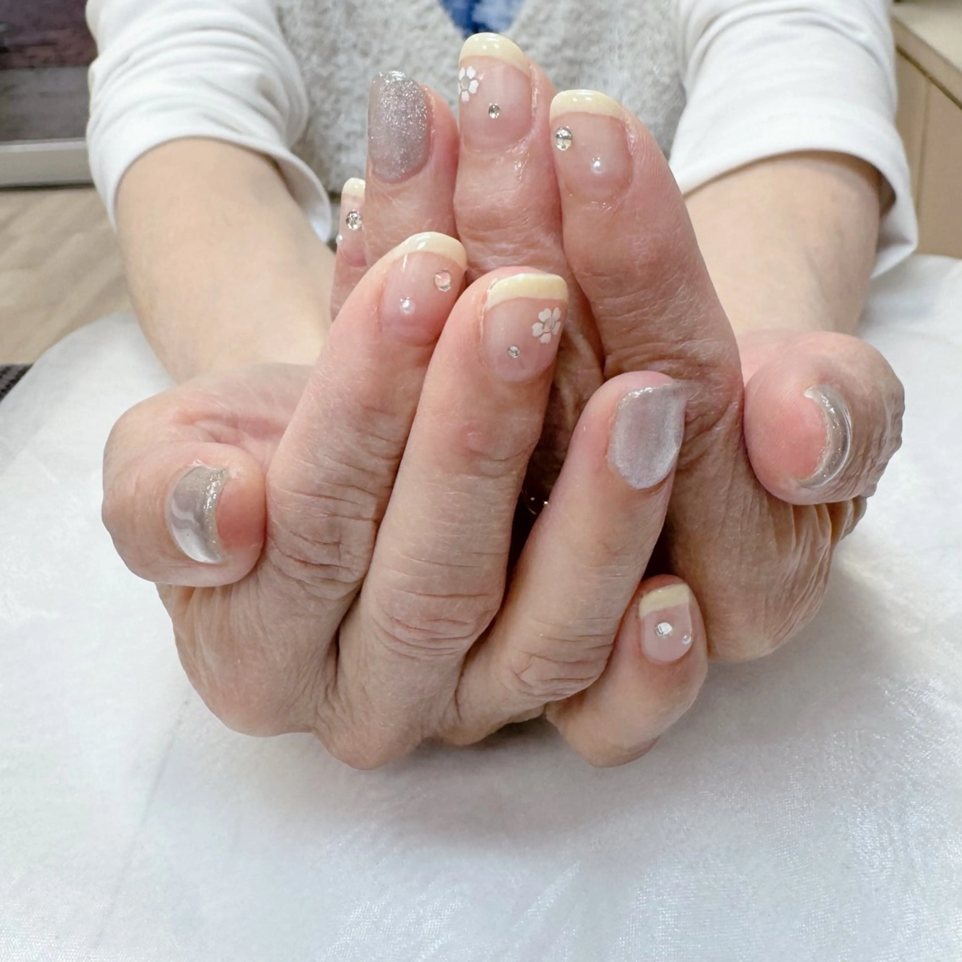 ネイル フレンチネイル 春ネイル 黄色 maruyasu. yのネイルデザイン