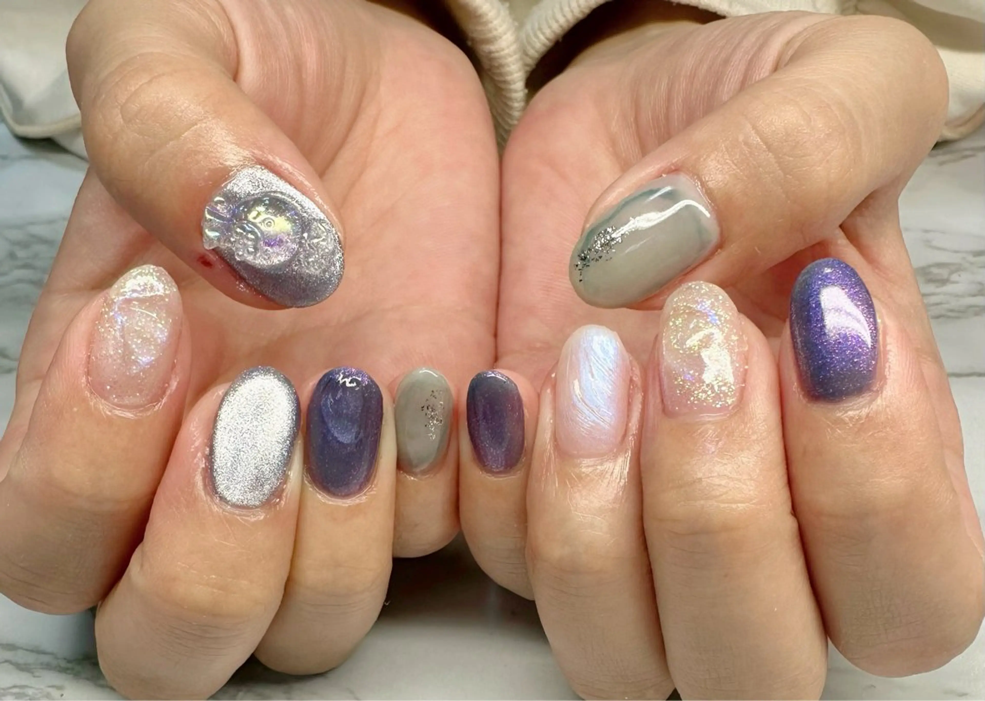 ネイル オーロラネイル ニュアンスネイル ワンカラーネイル 夏ネイル M.N_ nailのネイルデザイン