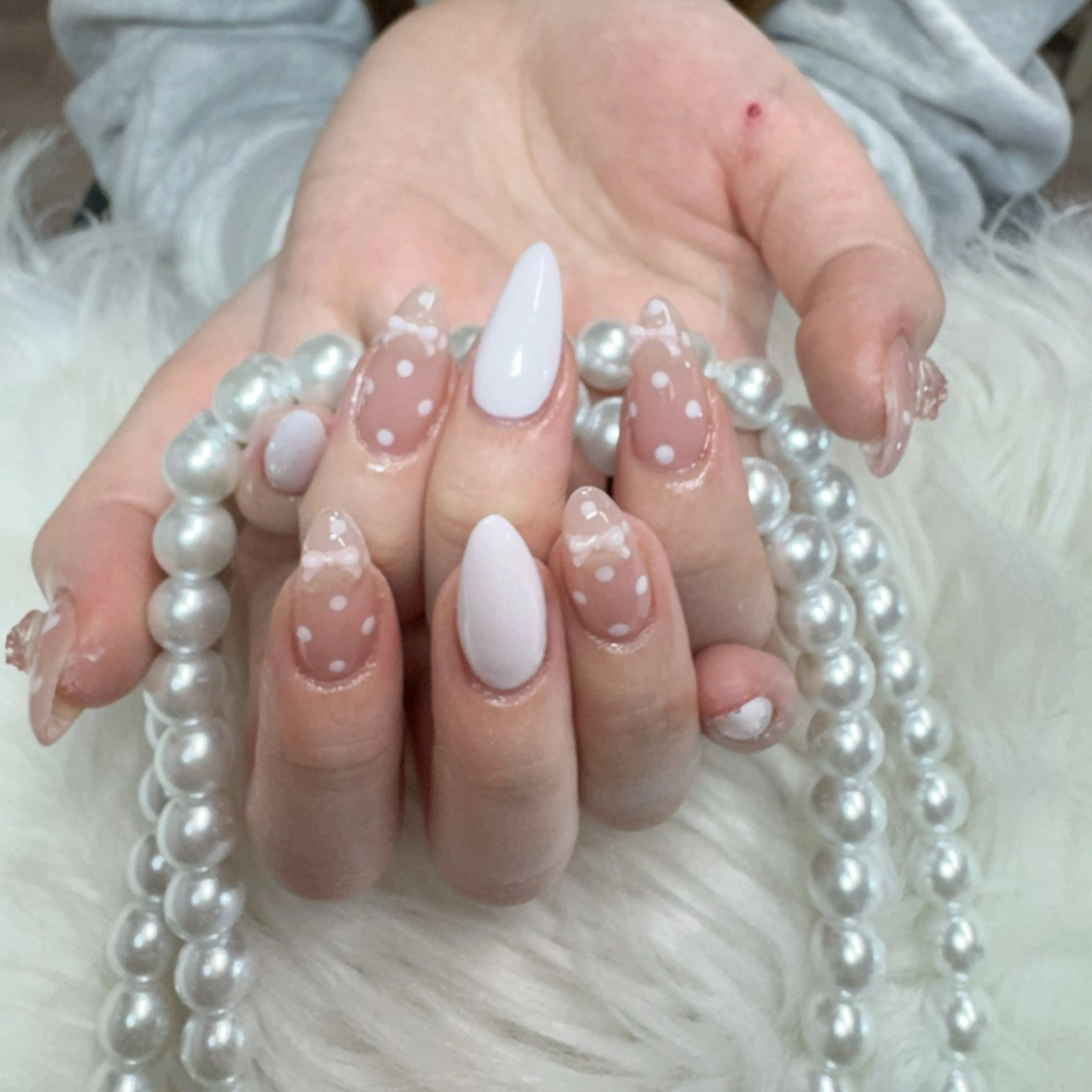 ネイル ハンドネイル 🎀nana🫧 ワンホンネイル🎀のネイルデザイン