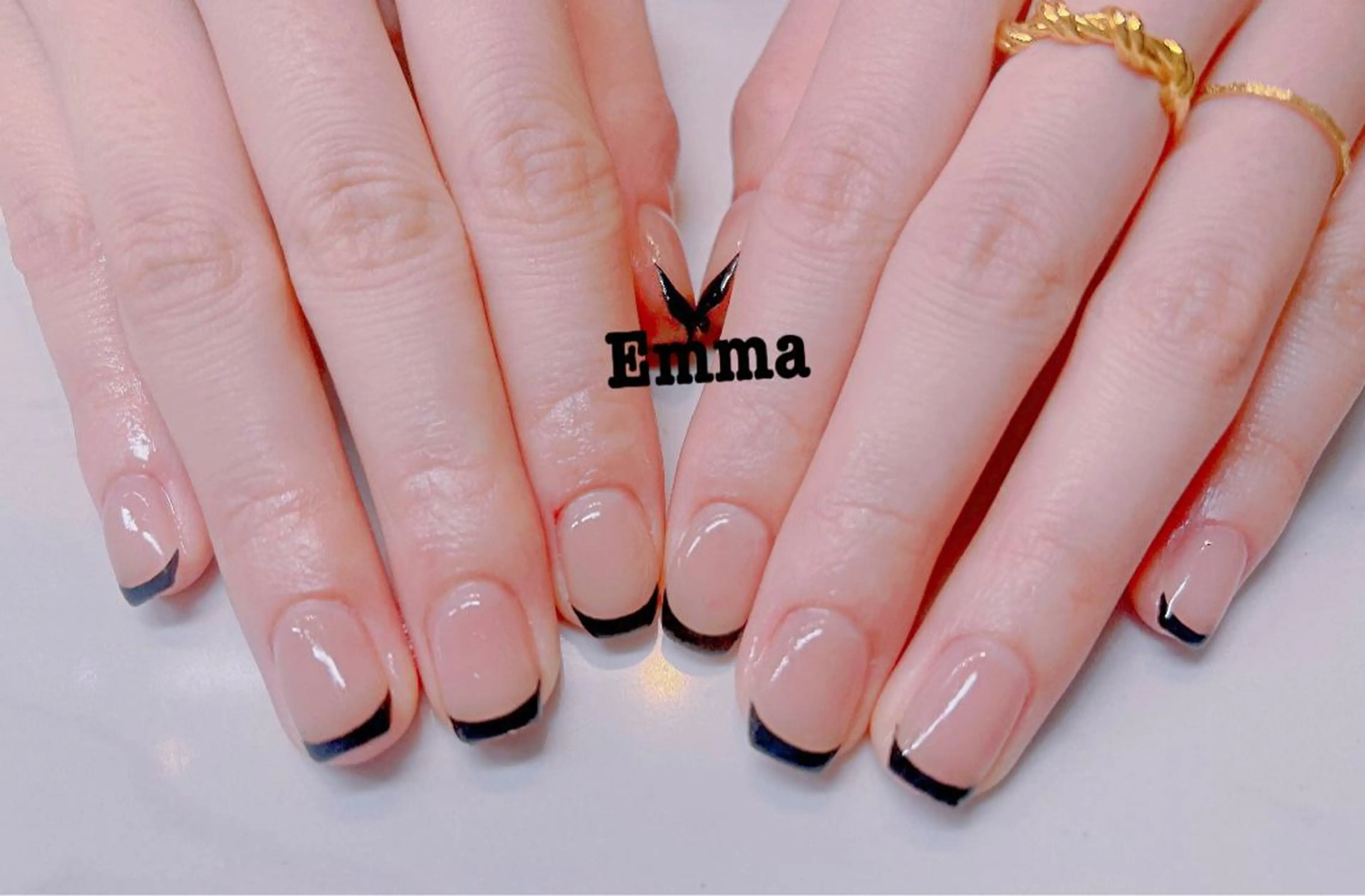 ネイル フレンチネイル ガラスフレンチ ISA_ BELLAのネイルデザイン