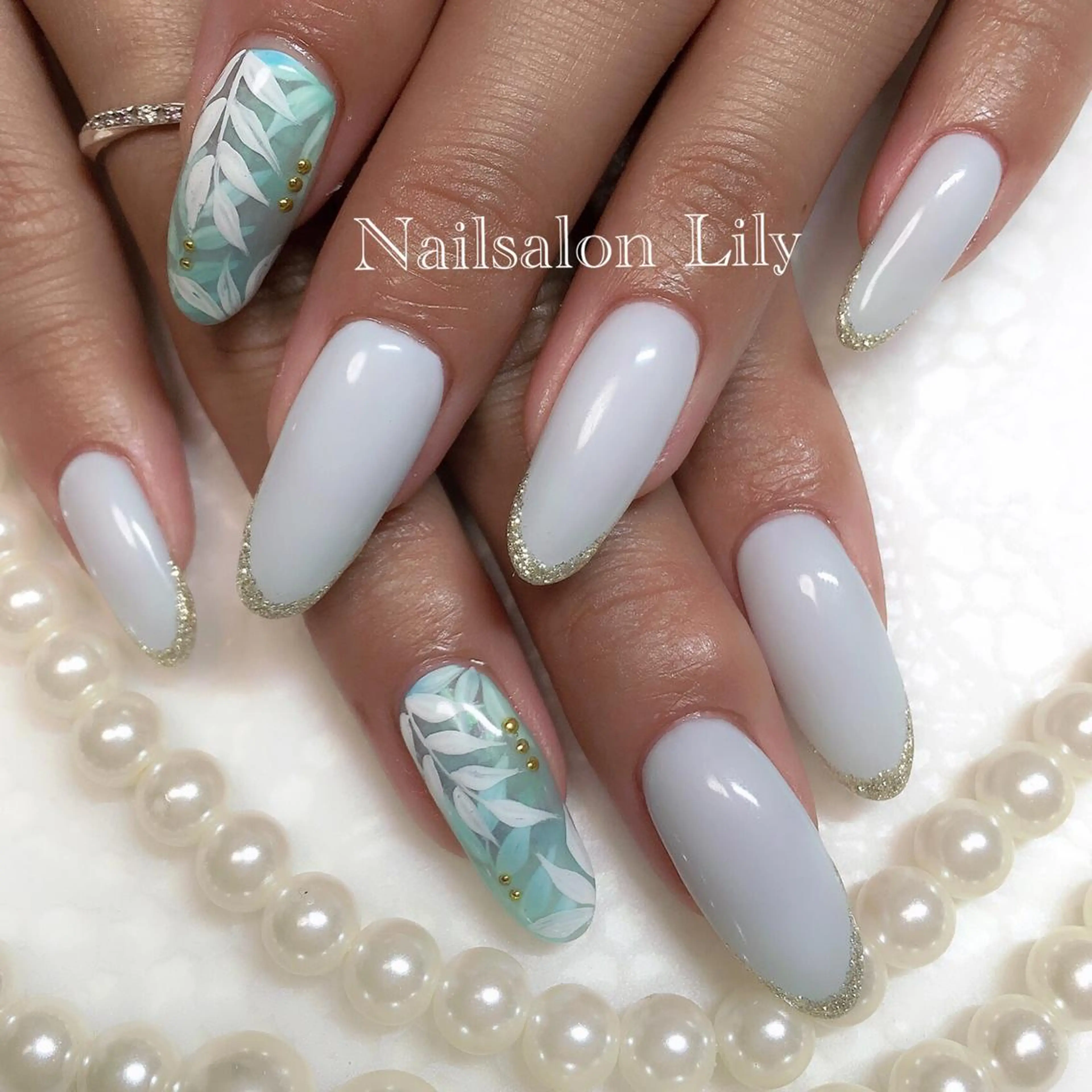 ネイル ロングネイル Lily*nail 🌻Mii🌻のネイルデザイン
