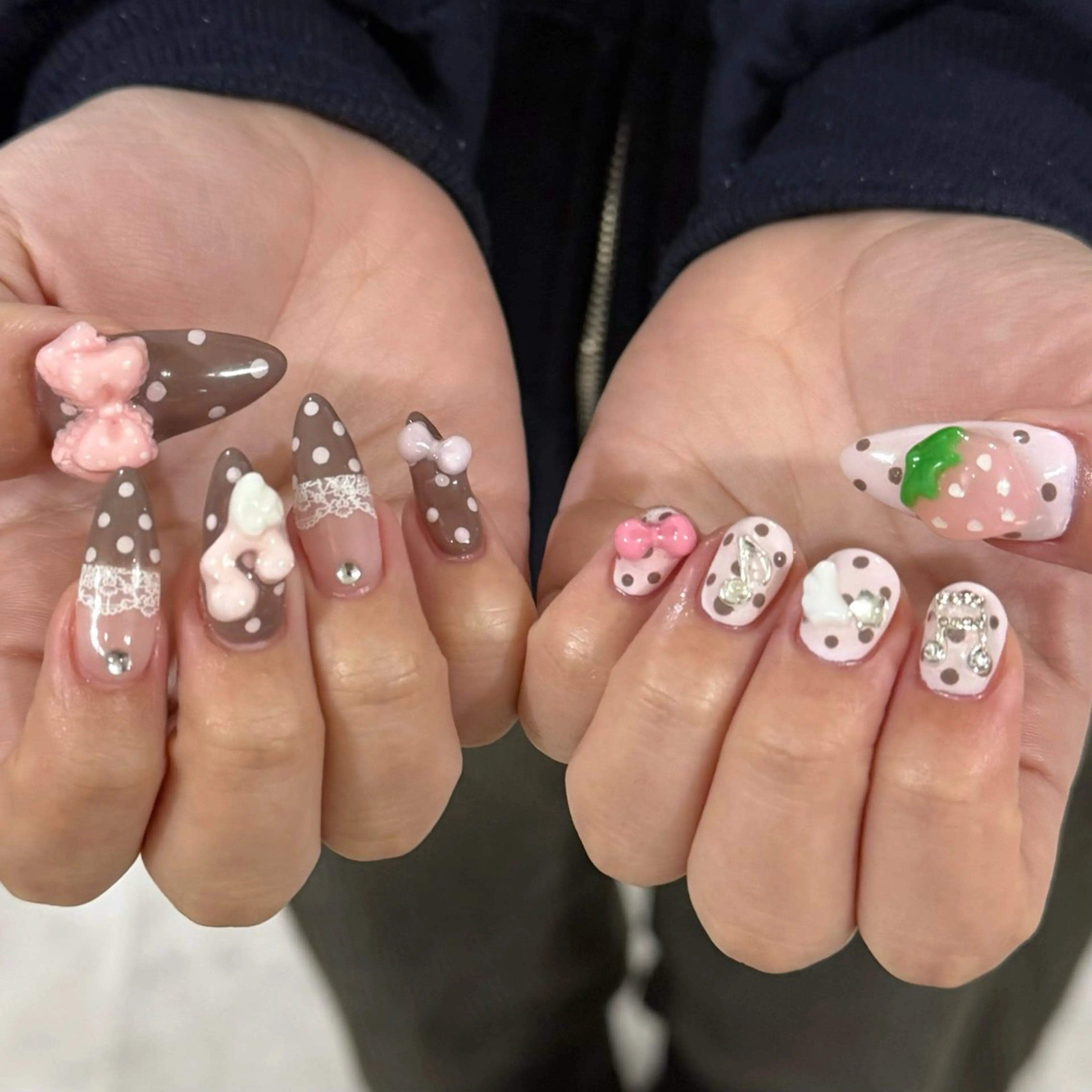 ネイル ハンドネイル フットネイル 𝙃𝙖𝙧𝙪⋆ ˚꩜｡個性派のネイルデザイン