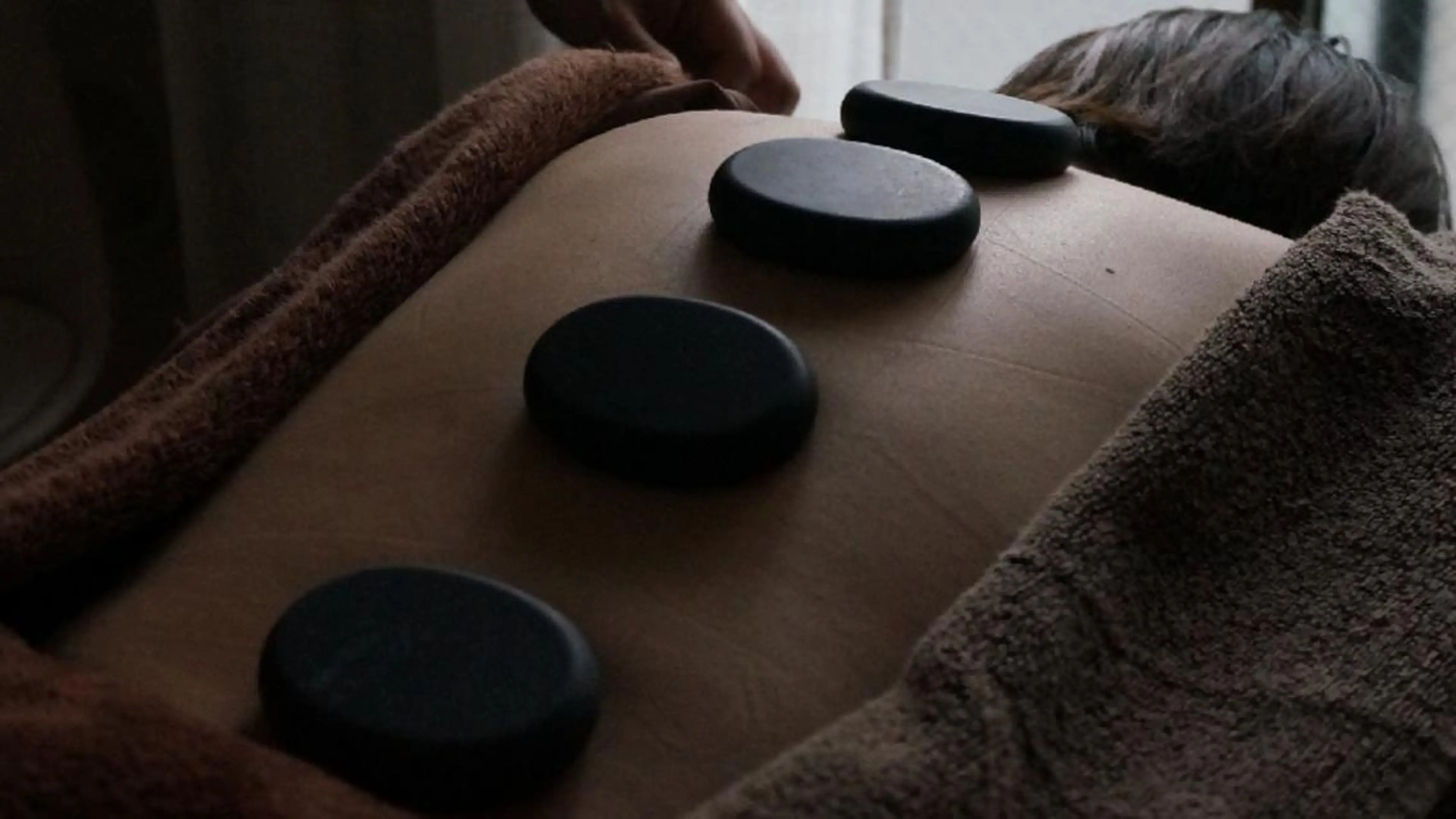 即効⚡小顔美容鍼🪡 むくみたるみ脂肪解消のエステ・リラクイメージ