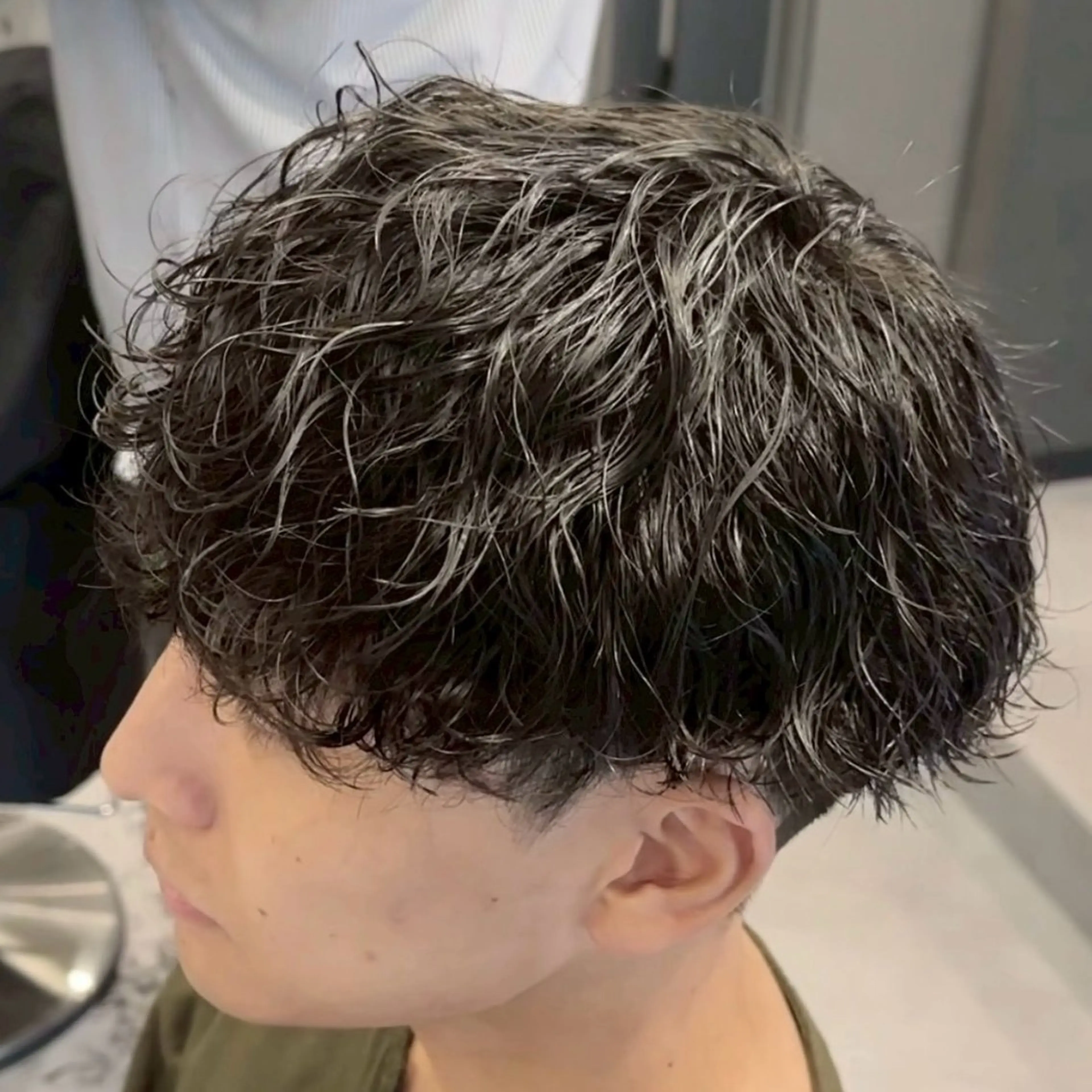ミディアム メンズ カット パーマ 山中 翔平のヘアスタイル