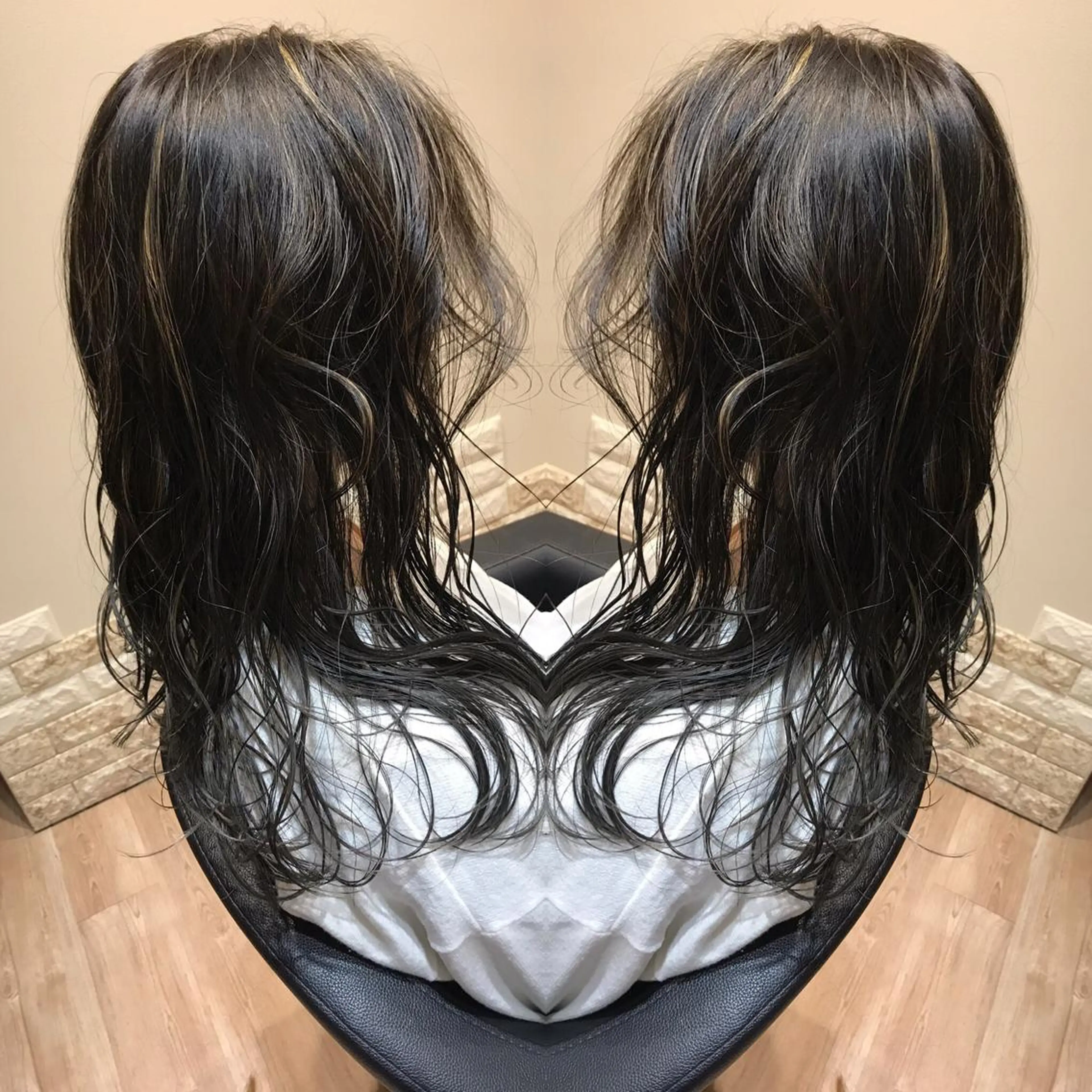 セミロング カラー ハイライトカラー ハイライト ヘアカラー 大久保 隆蔵のヘアスタイル