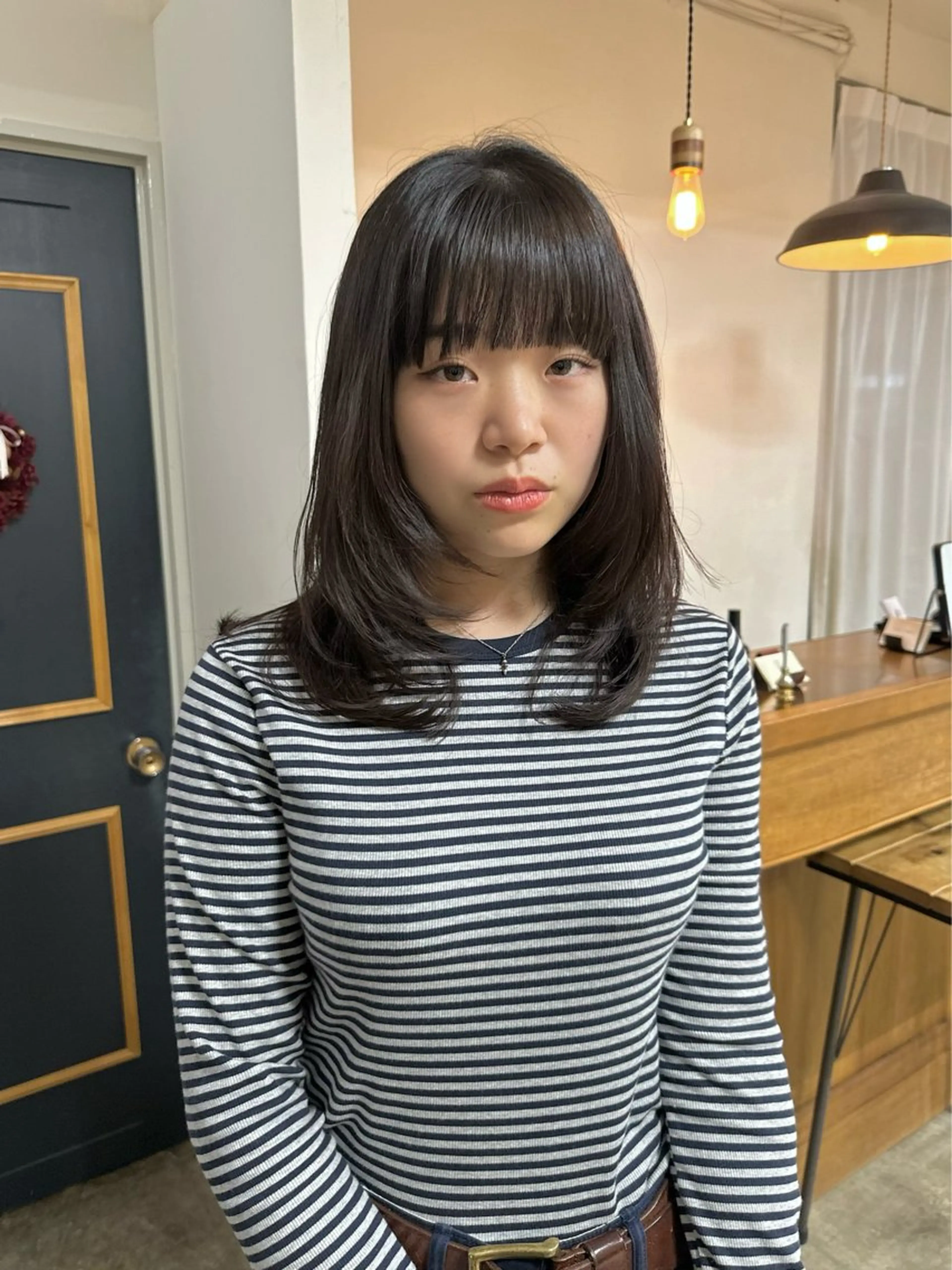 セミロング 顔まわりレイヤー レイヤーカット NAGISA 🎀透明感カラー🎀のヘアスタイル