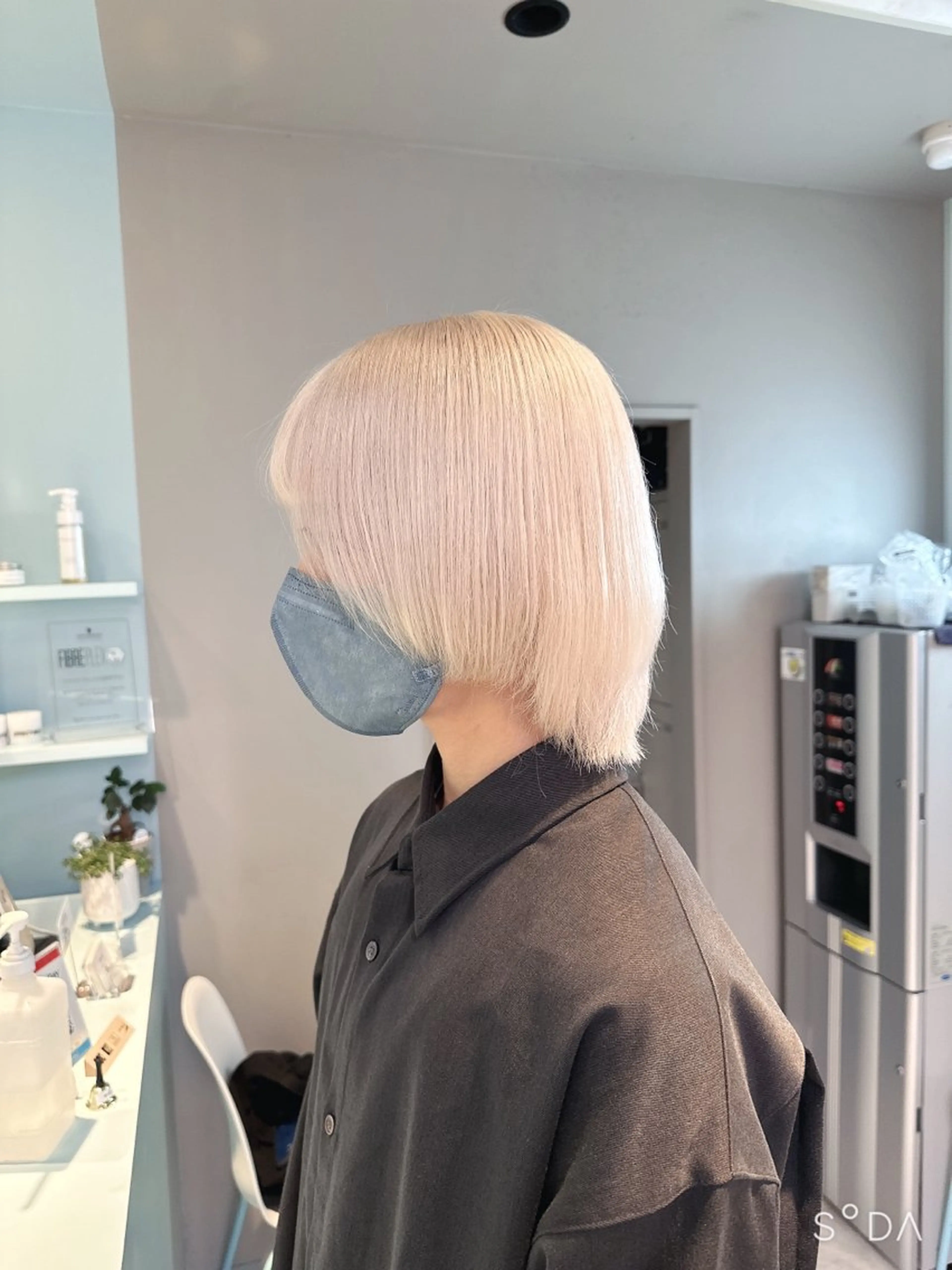 ミディアム カラー 🪄池袋ハイトーン 🪄ブリーチカラーのヘアスタイル