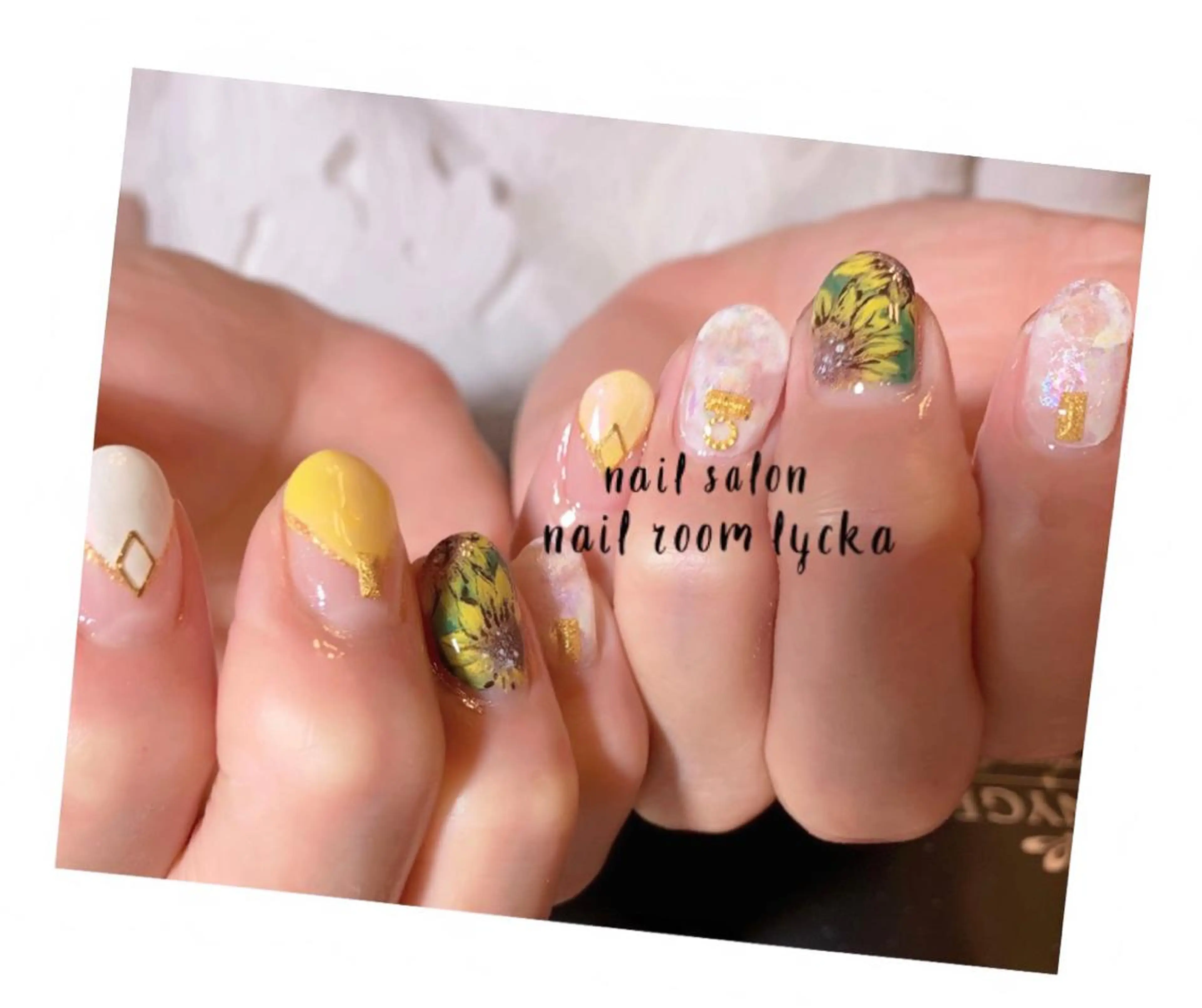 ネイル ﾈｲﾙﾙｰﾑﾘｯｶ 𝐦𝐚𝐲𝐮のネイルデザイン