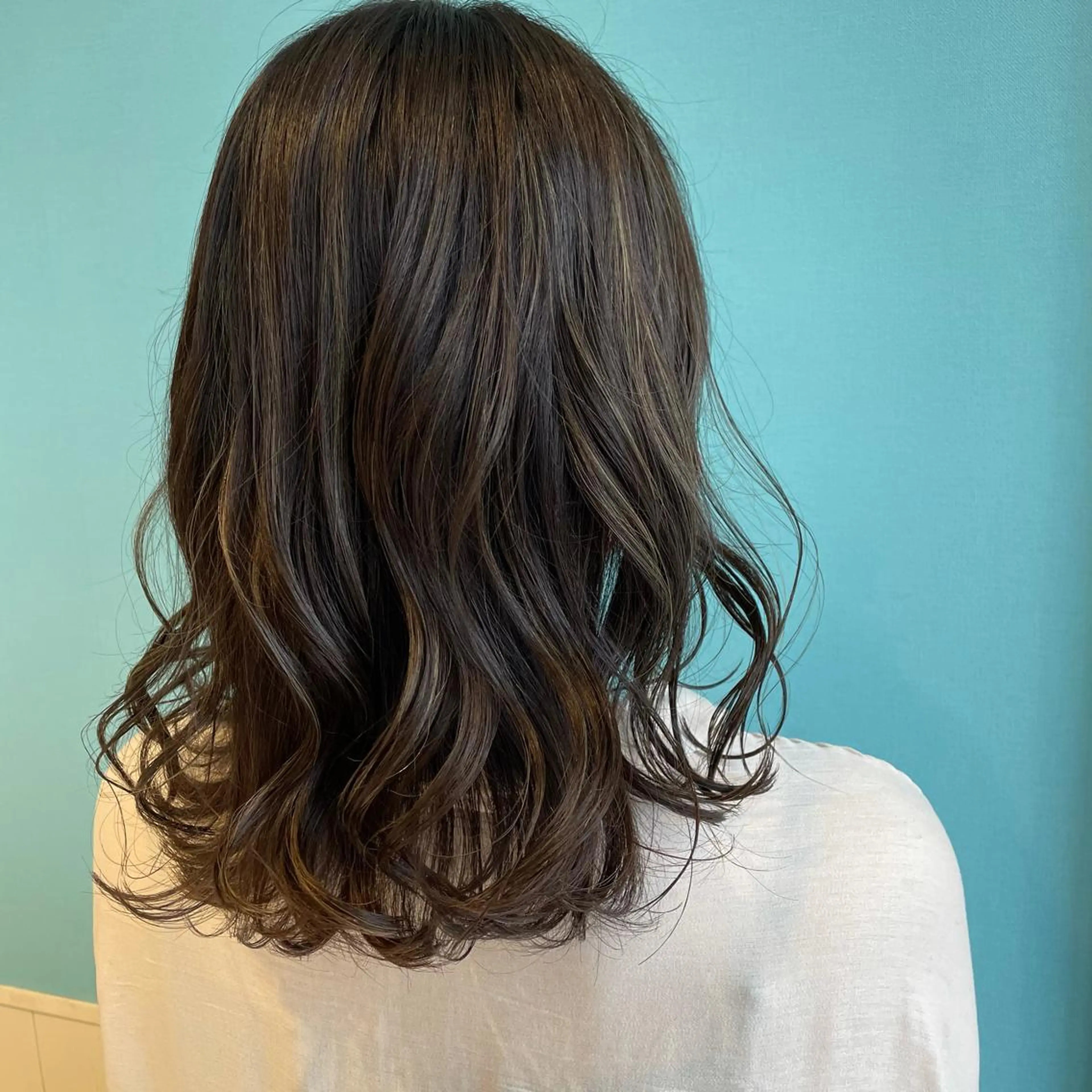 ミディアム カラー 日置 大智のヘアスタイル