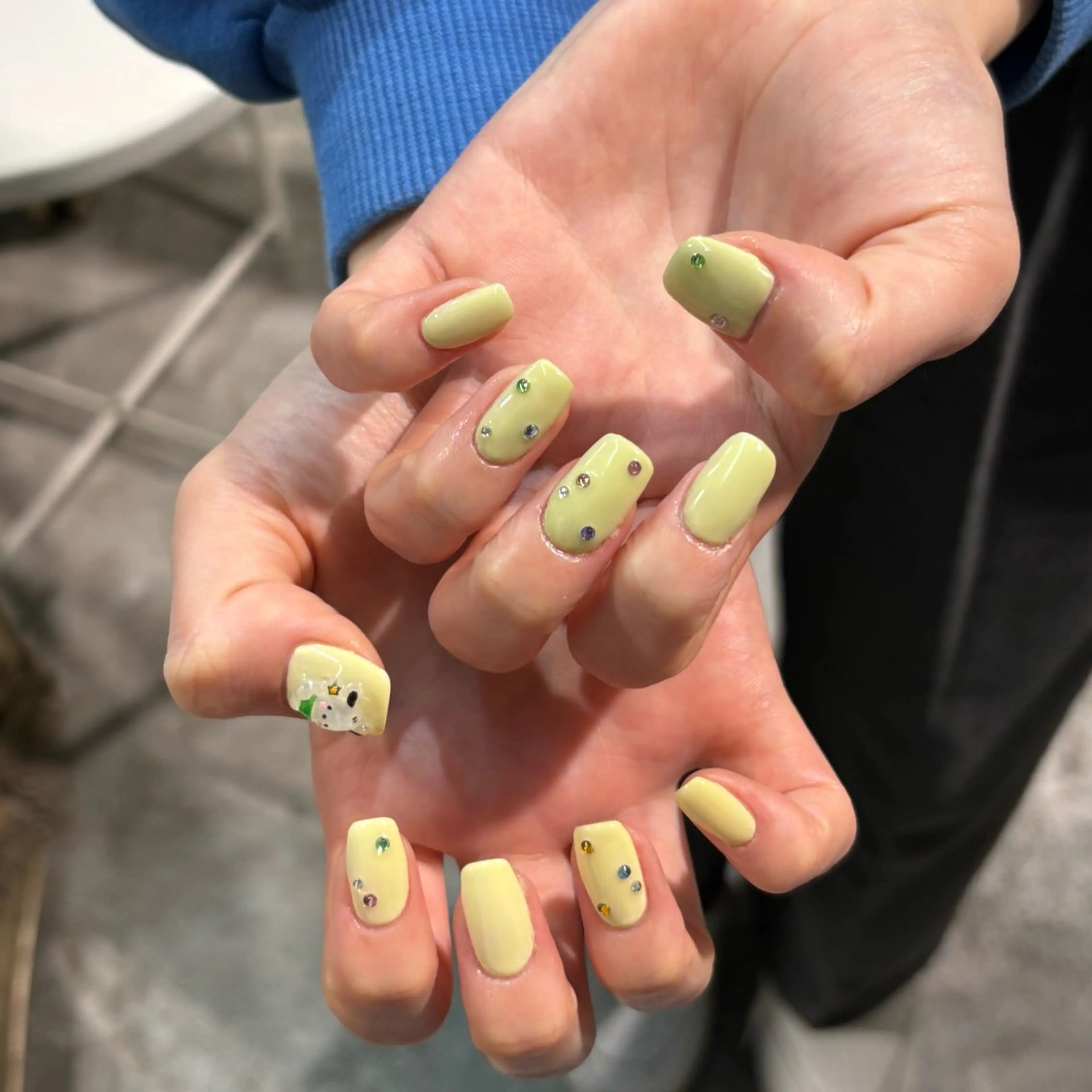 ネイル AMRITA omotesando所属・艶カラー・:*個性派 ネイル🦋mire-のネイルデザイン