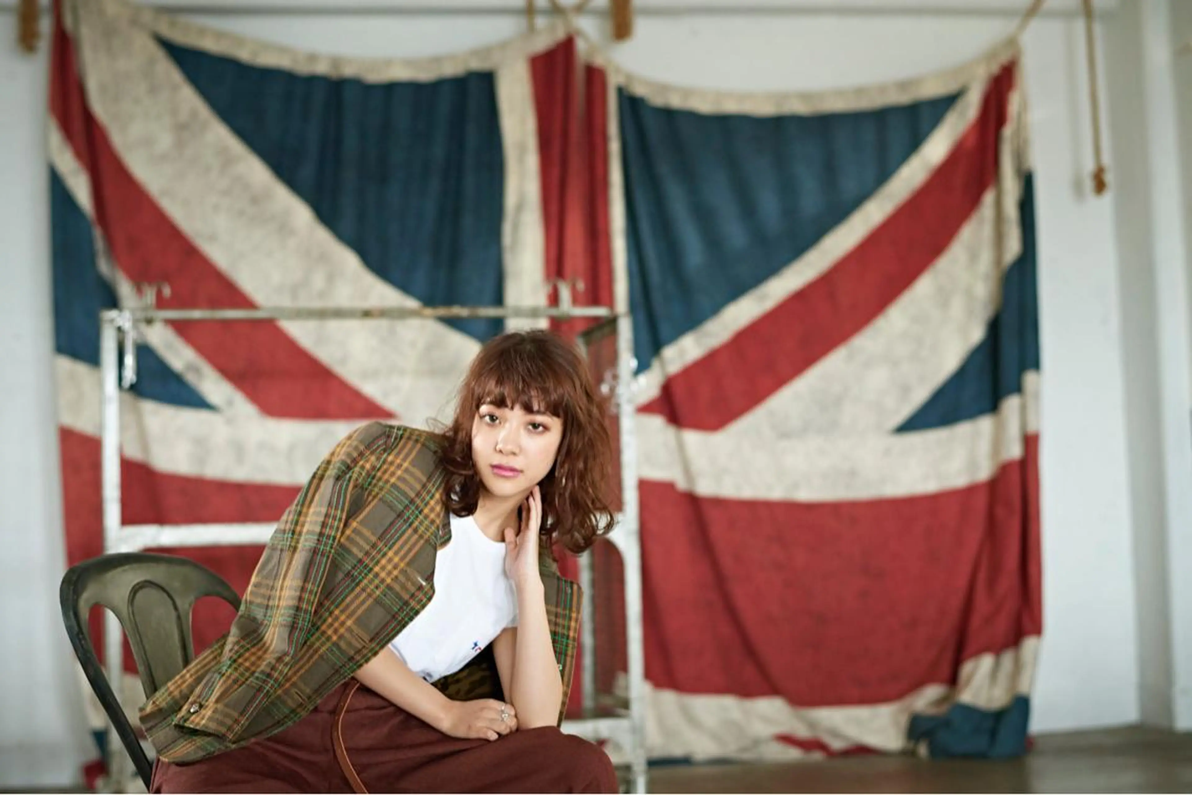 ミディアム カット ヘアカラー トリートメント 所渉/韓国レイヤー /ウルフカットのヘアスタイル