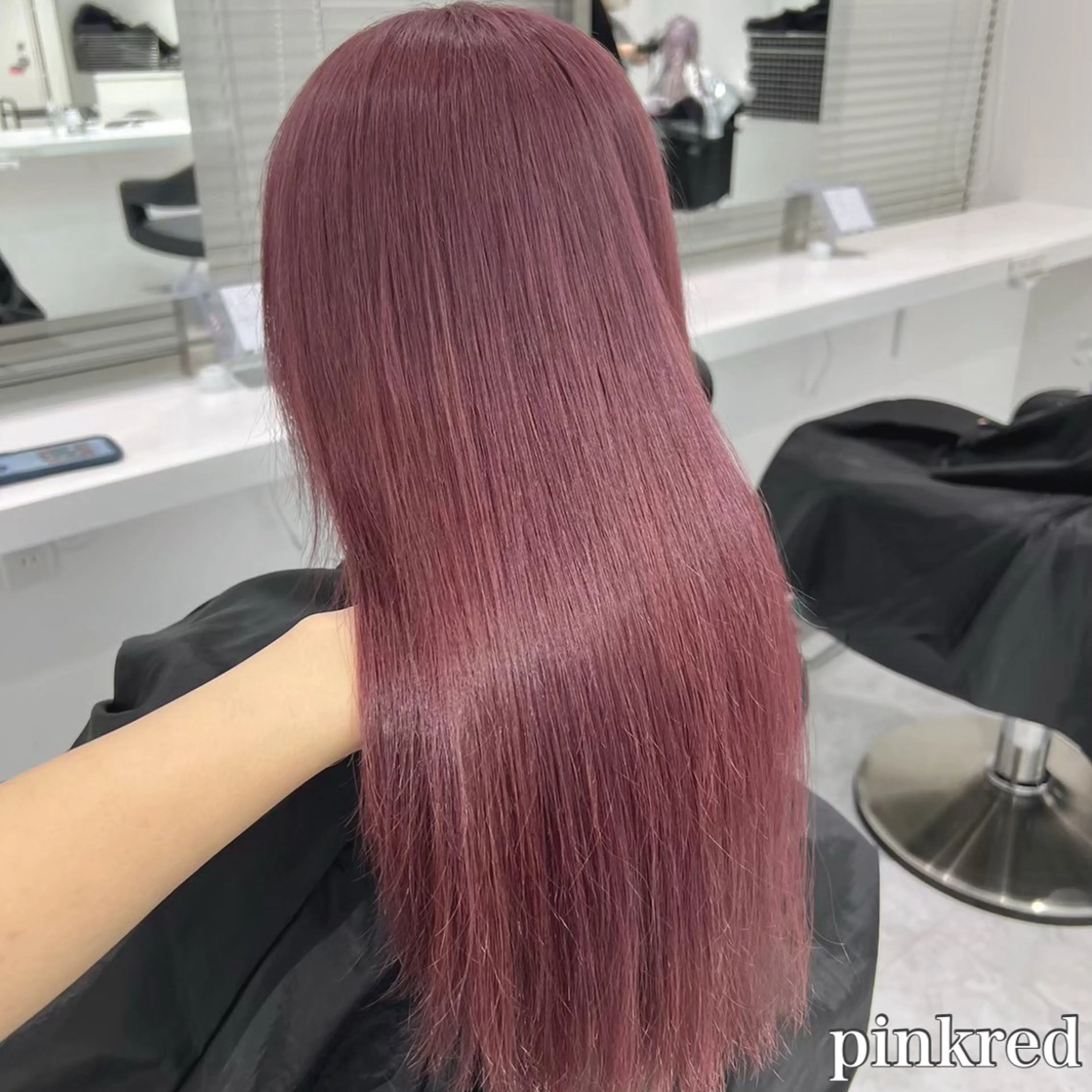 セミロング カラー ヘアアレンジ 🫧モテる💗ダメー ジレスハイトーン🫧のヘアスタイル