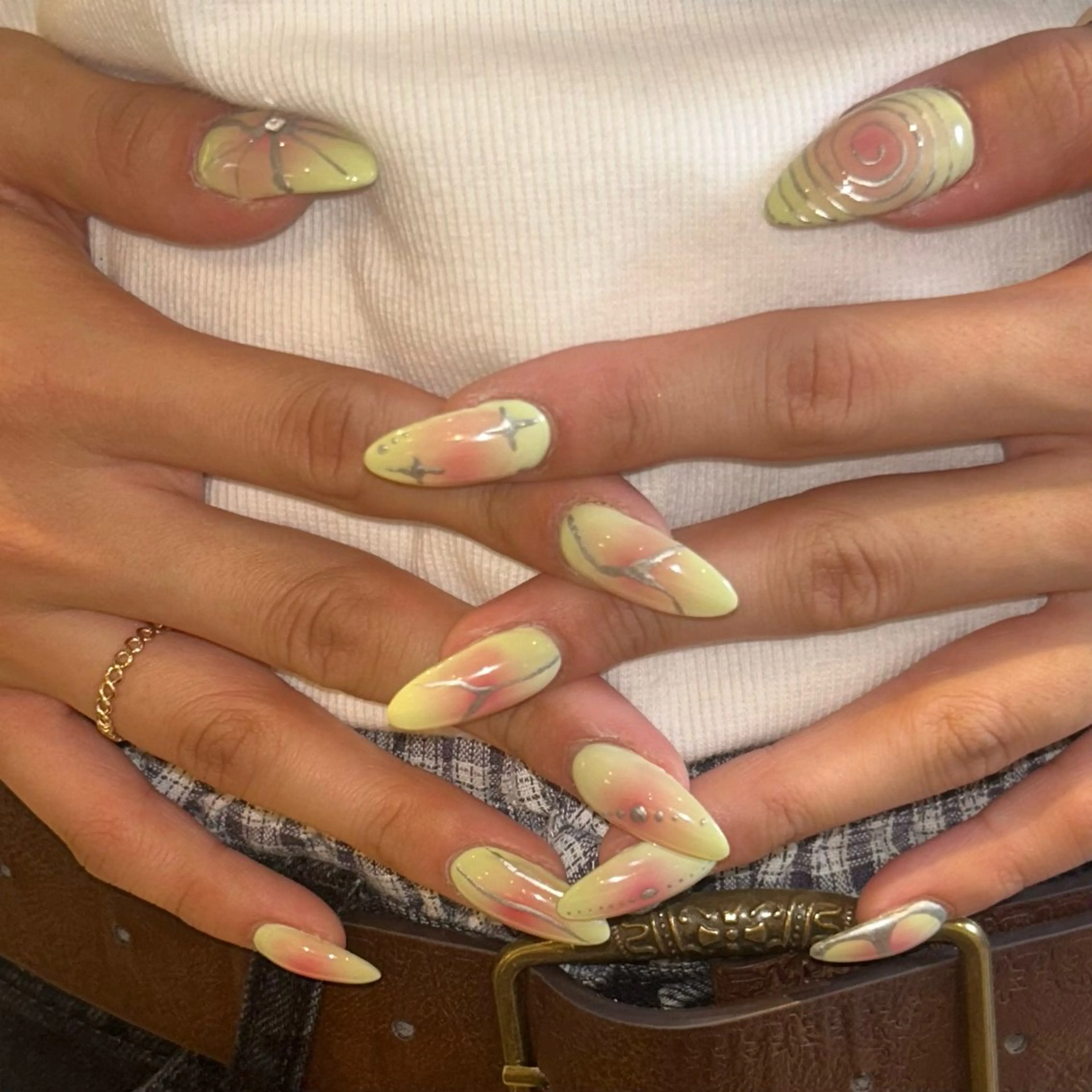 ネイル ハルナ/当日予約 🆗🪩のネイルデザイン