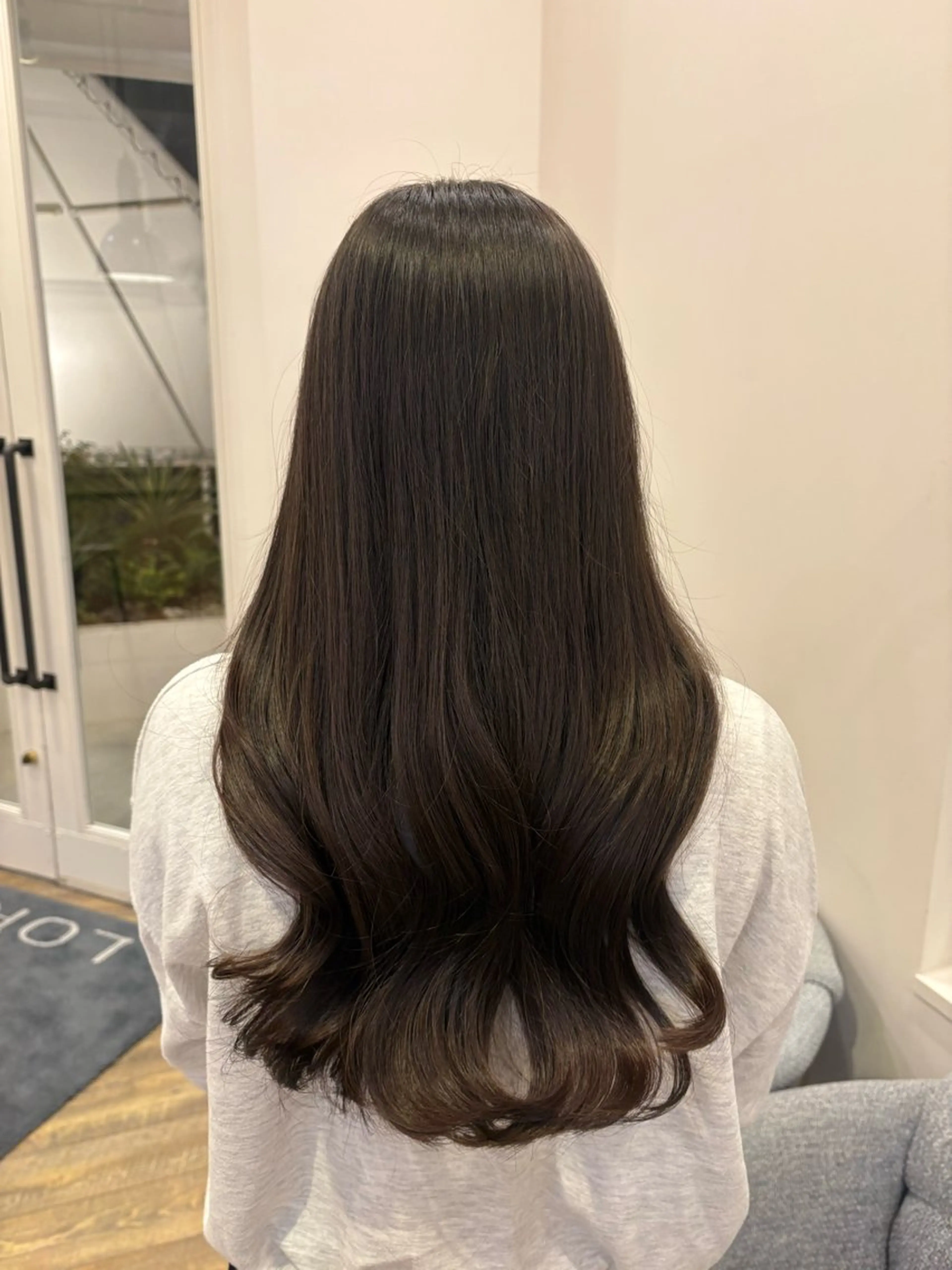 ロング MAHAE 中司のヘアスタイル