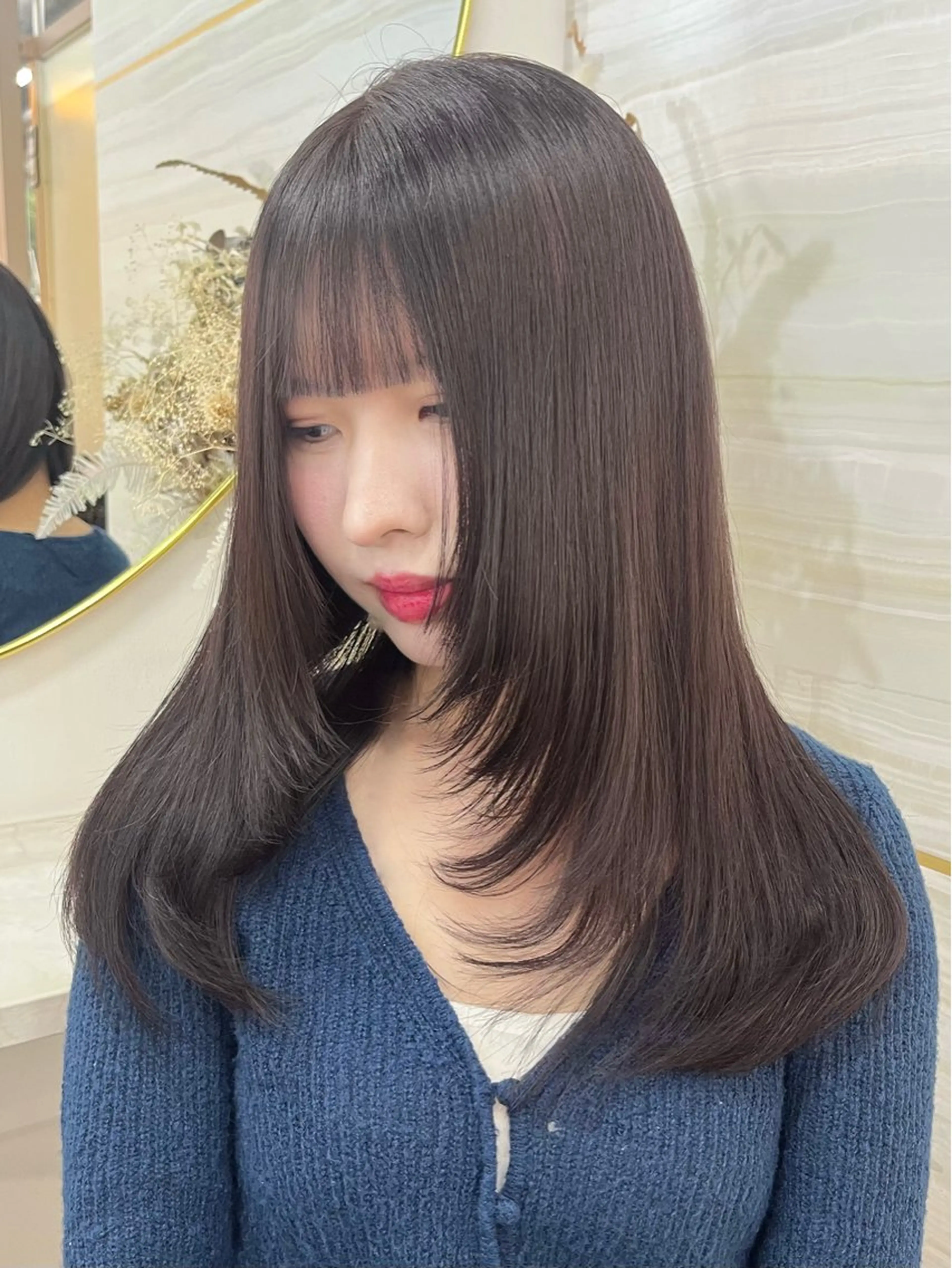 ミディアム カラー 黒髪 ラベンダーカラー 🤍あみ🤍暗髪オリ ーブ特化🌿髪質改善のヘアスタイル