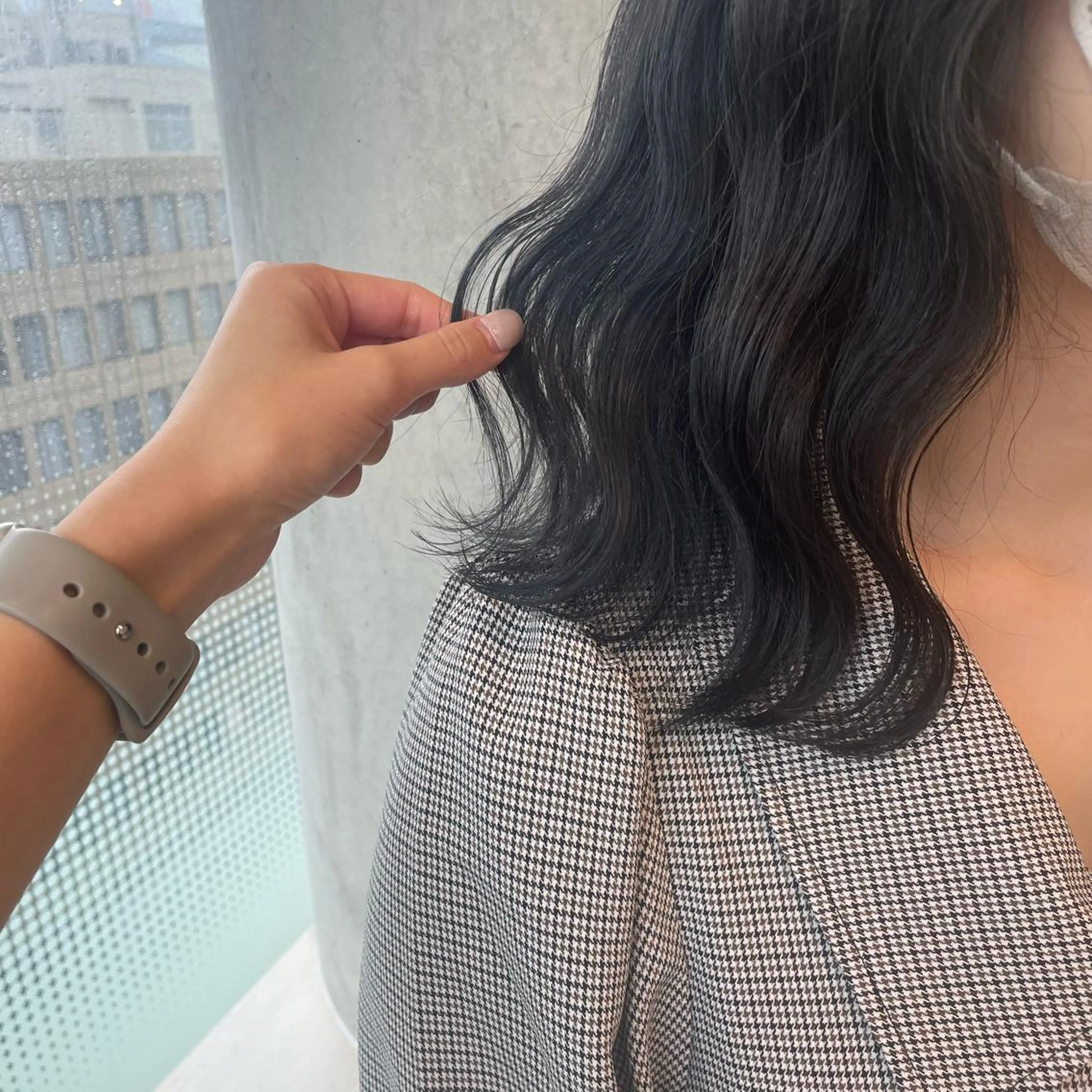 カラー 黒髪 ブルーカラー ブルーブラック ヘアカラー 🍪ﾖｼｲﾊﾙﾈ🍪 ﾗﾍﾞﾝﾀﾞｰｶﾗｰのヘアスタイル