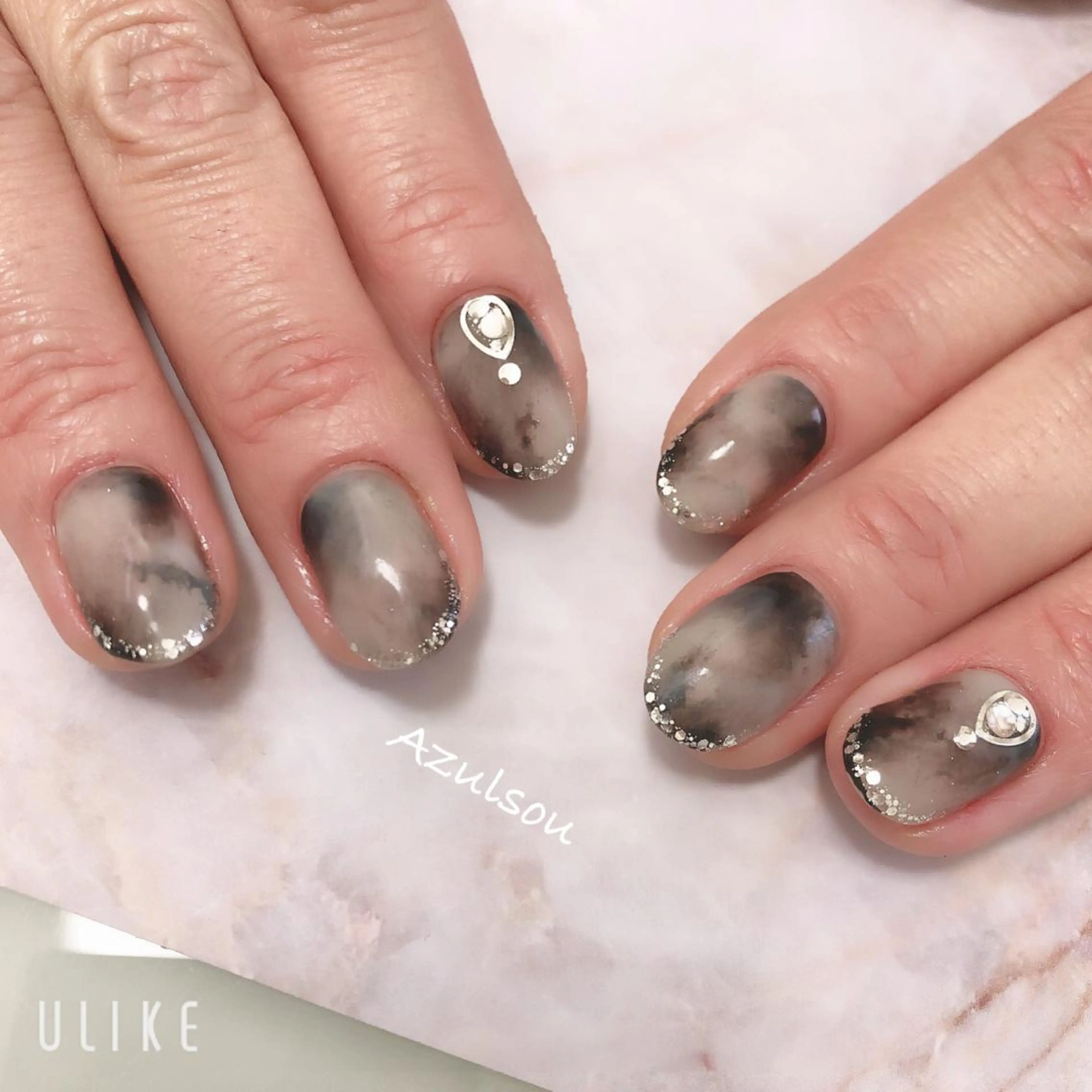 ネイル ジェルネイル キラキラネイル 韓国ネイル ラメ(グリッター) ミラーネイル Azulsou 廣川愛のネイルデザイン