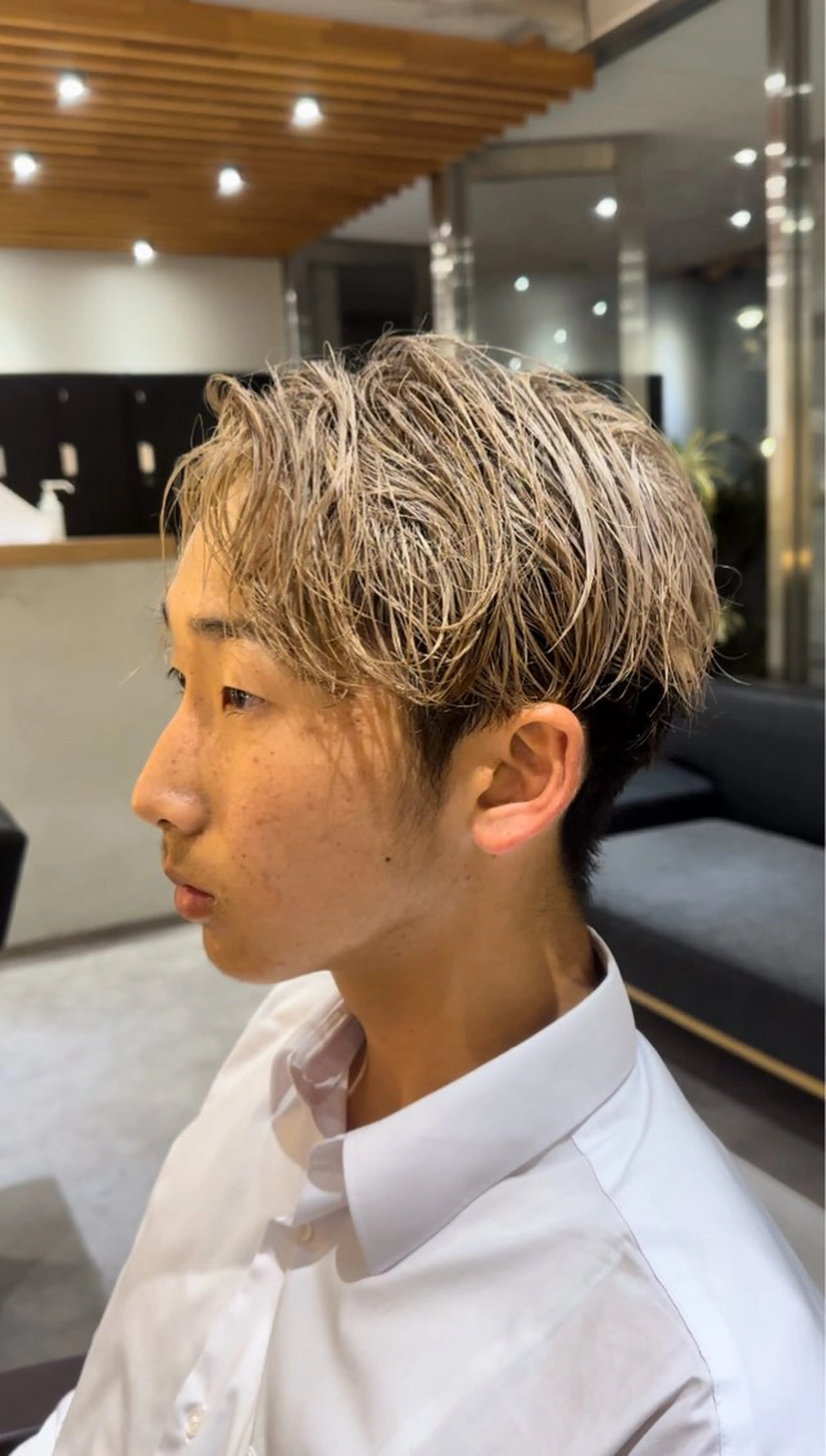 ショート ヘアカラー トリートメント レイヤーカット/ ブリーチカラー/雅人のヘアスタイル