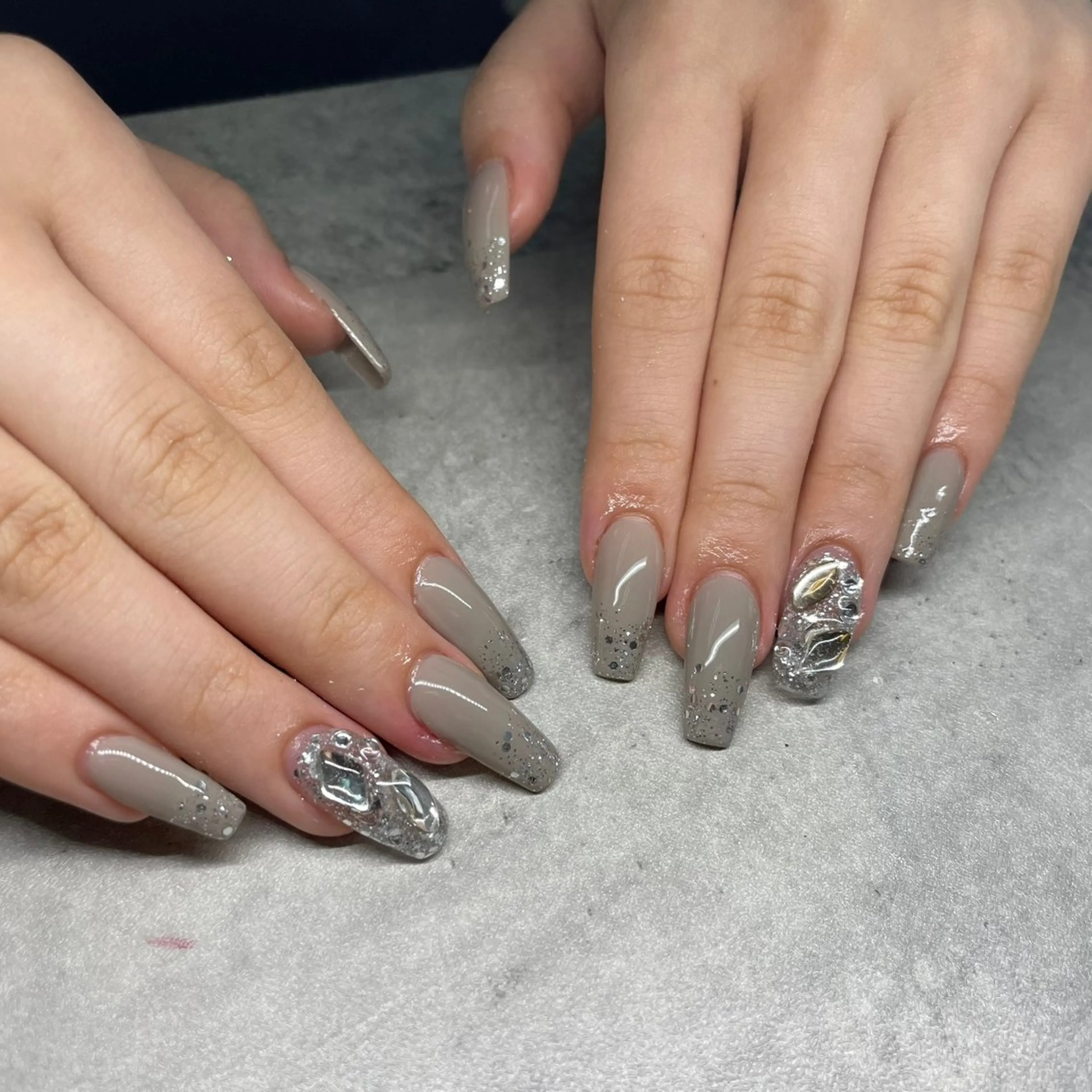 ネイル ハイビスカス ネイルサロンのネイルデザイン